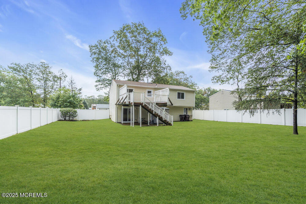 32 Pine Tree Drive