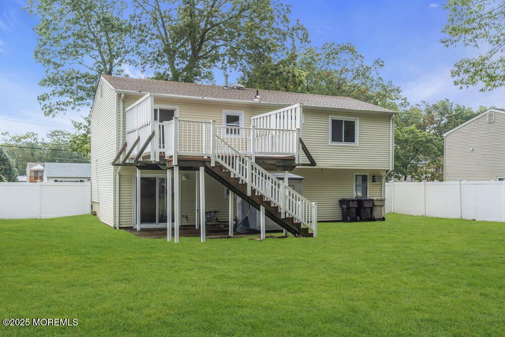 32 Pine Tree Drive