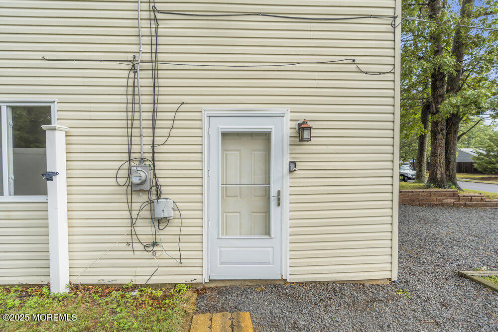 32 Pine Tree Drive