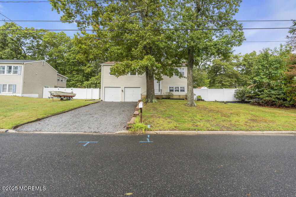 32 Pine Tree Drive