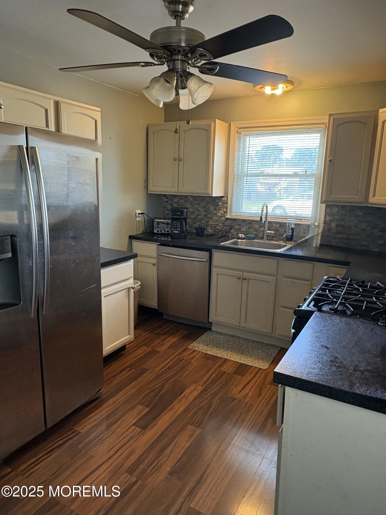 123 Waldron Road