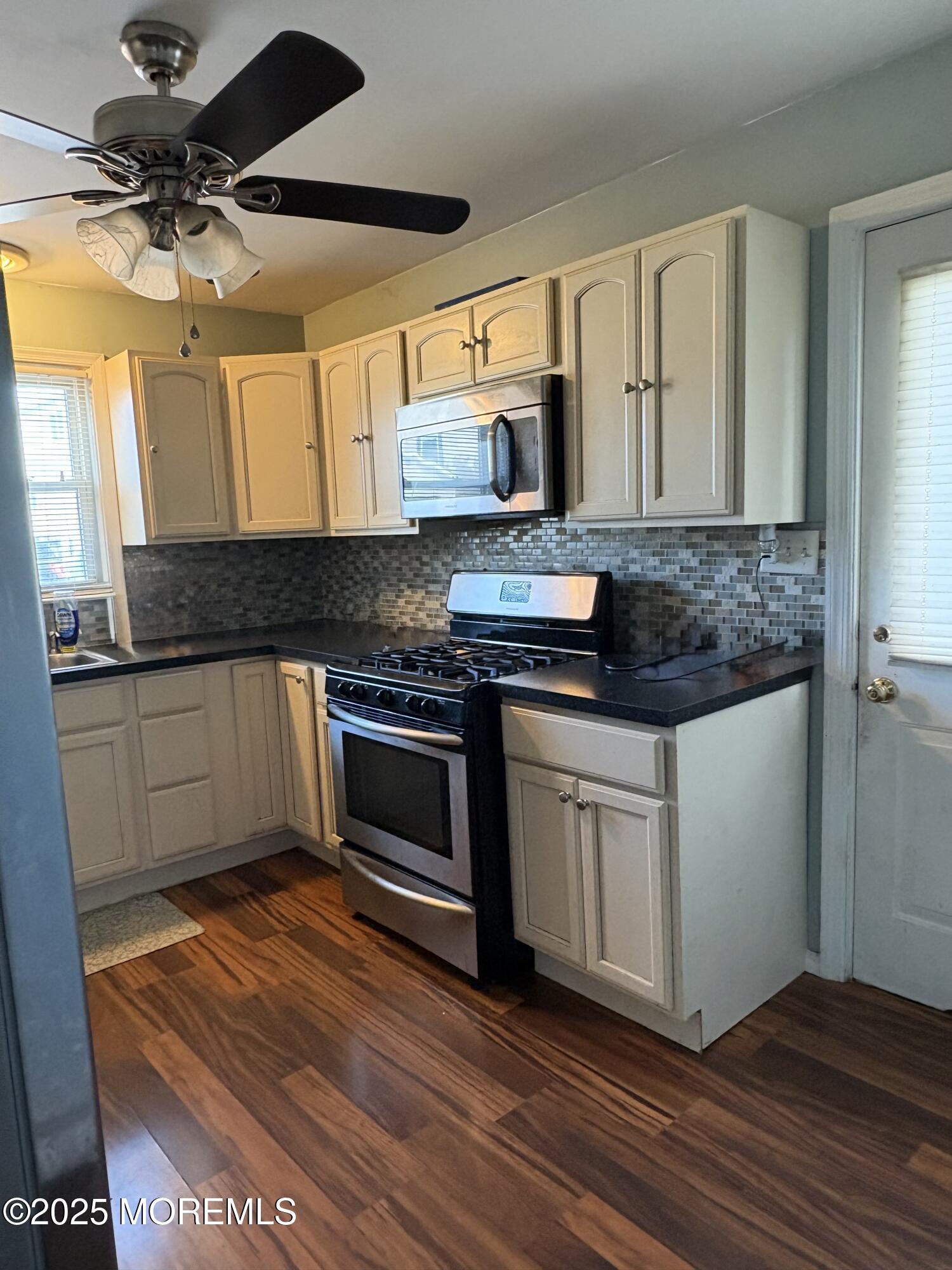 123 Waldron Road