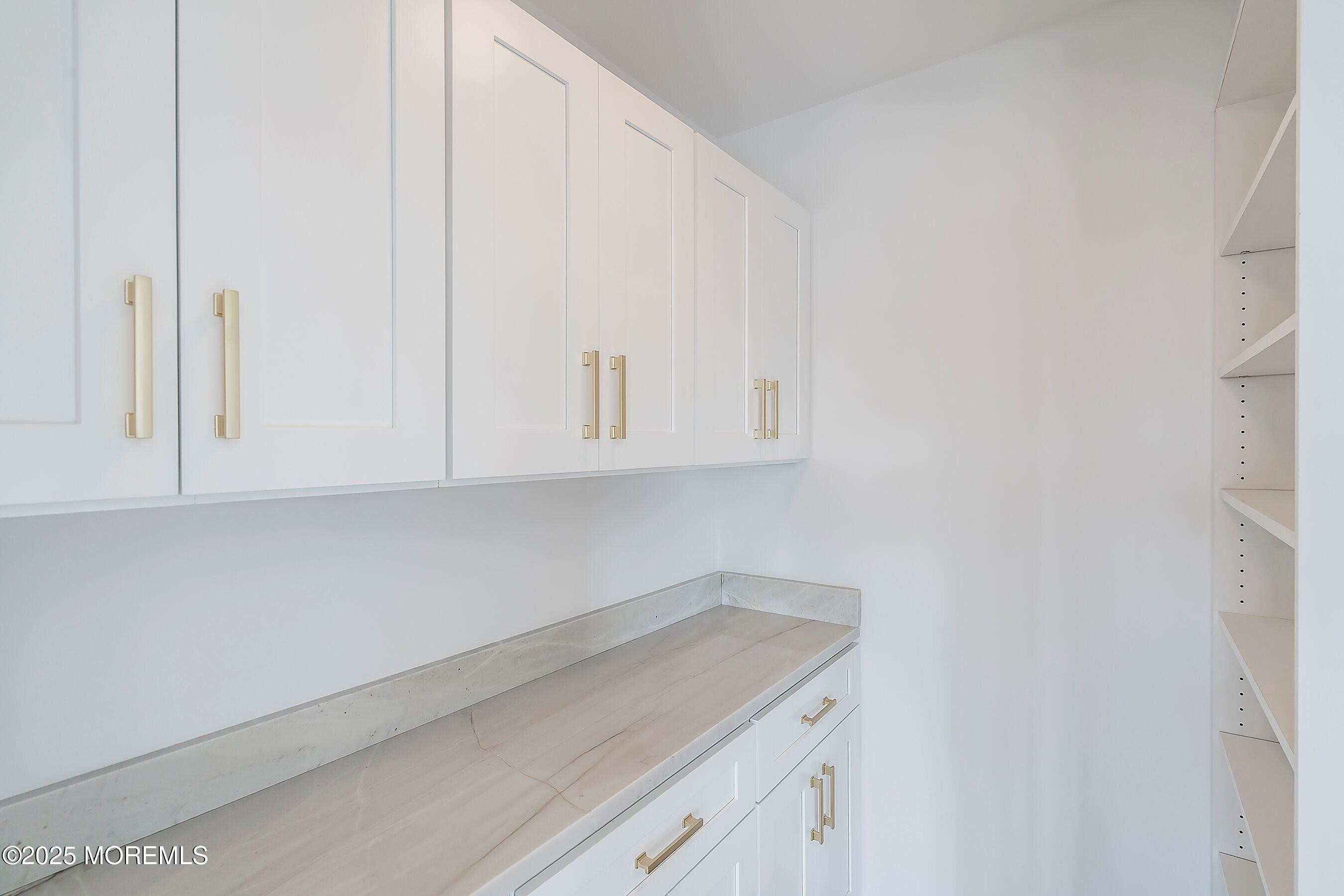 7 E 77th Street