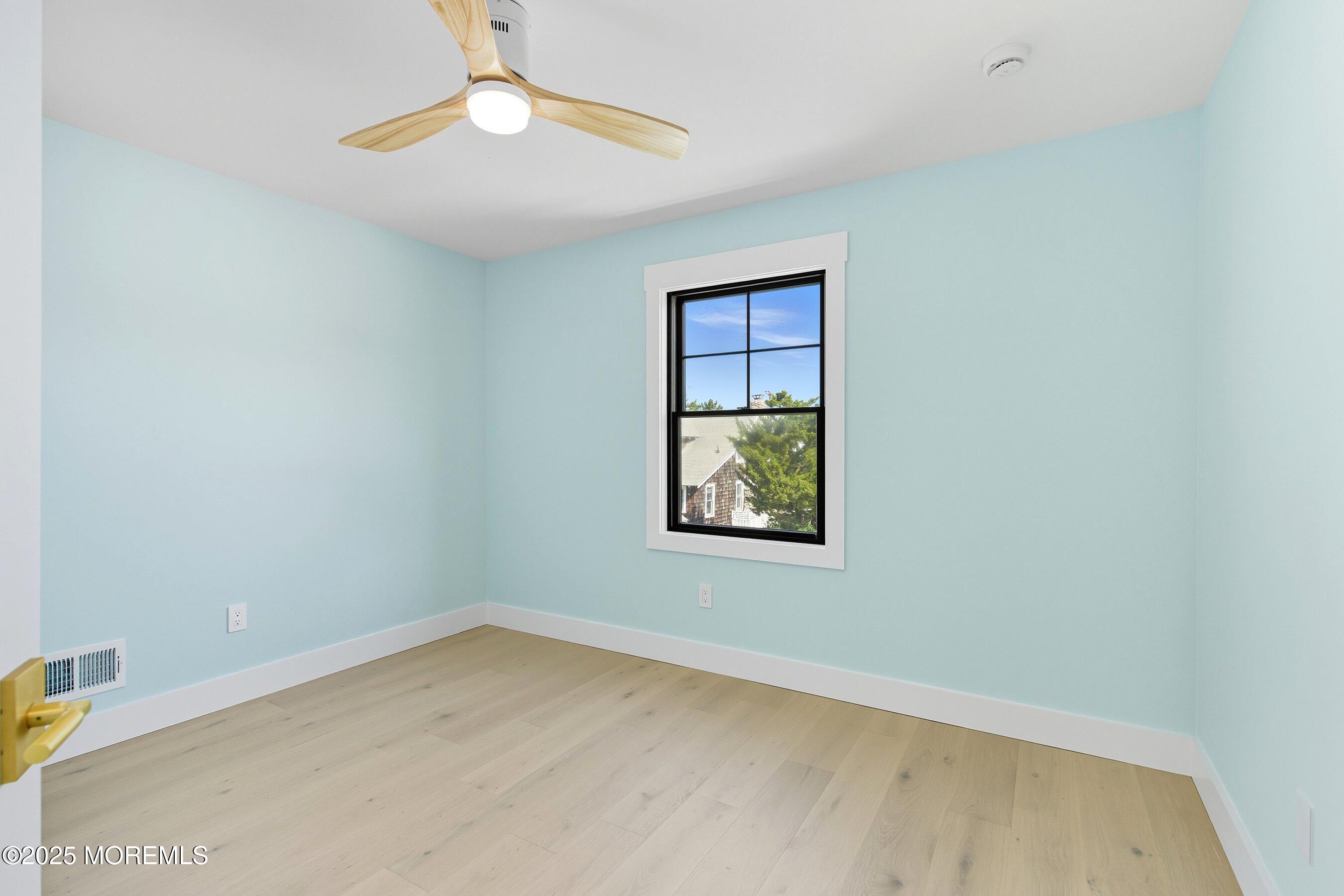 7 E 77th Street