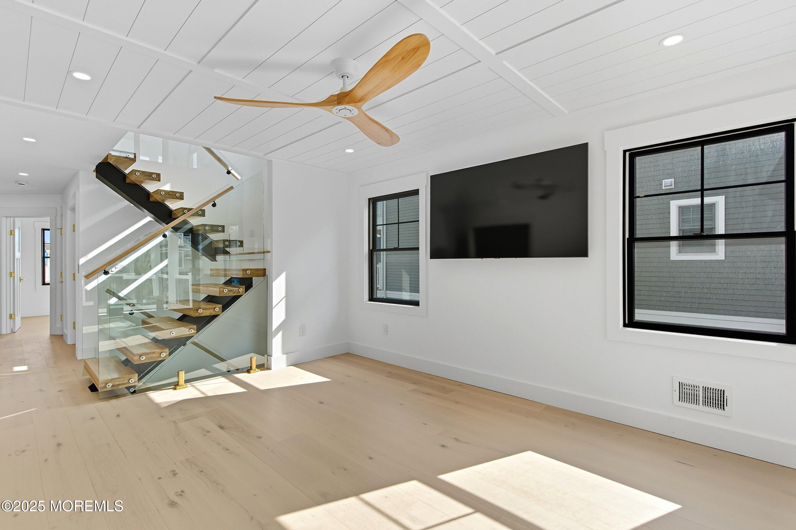 7 E 77th Street