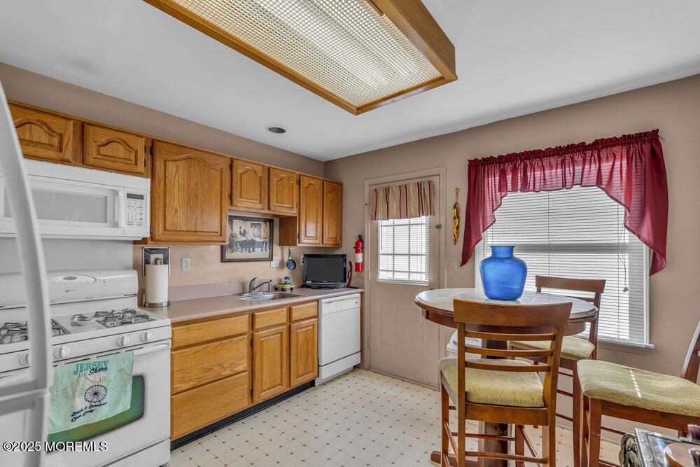 1668 Wisteria Court