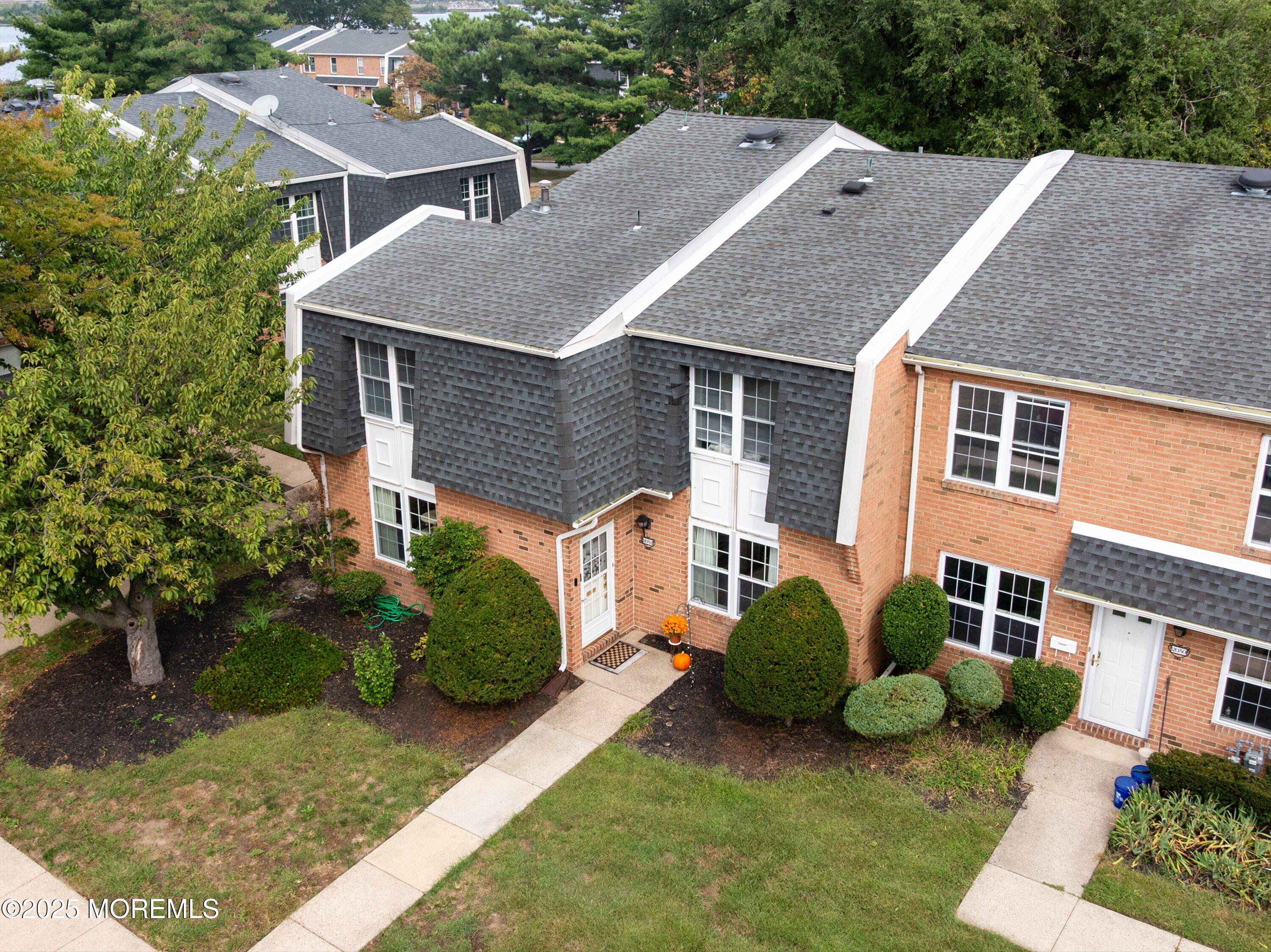 2052 Harbour Drive