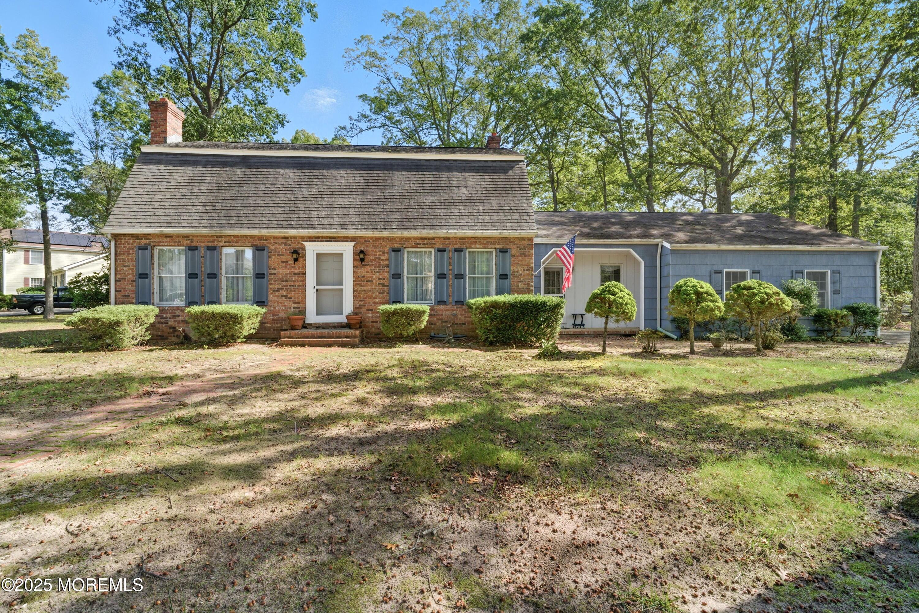 118 N Lakeshore Drive