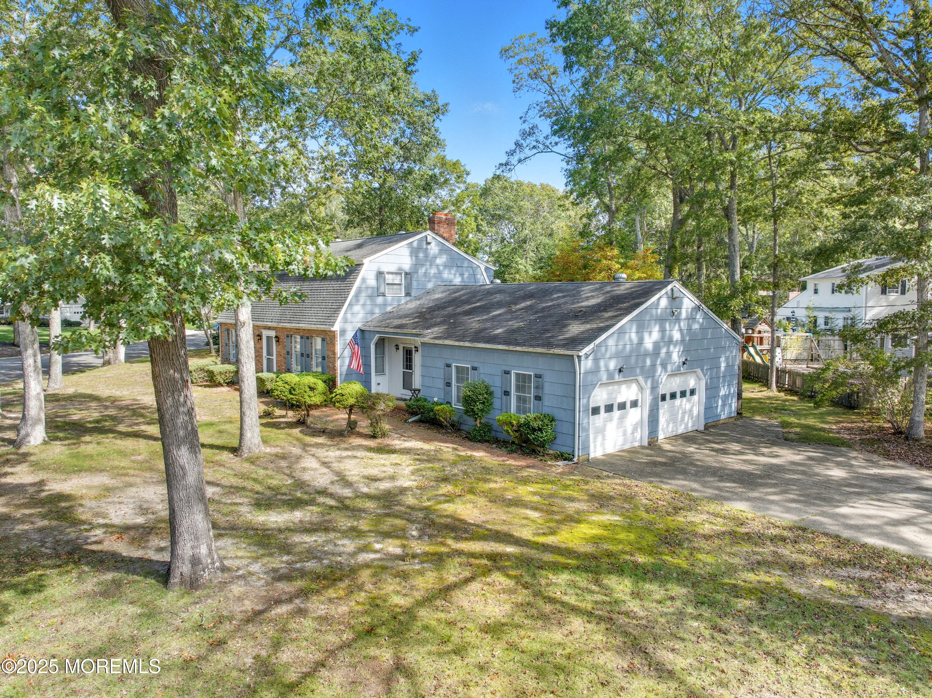 118 N Lakeshore Drive