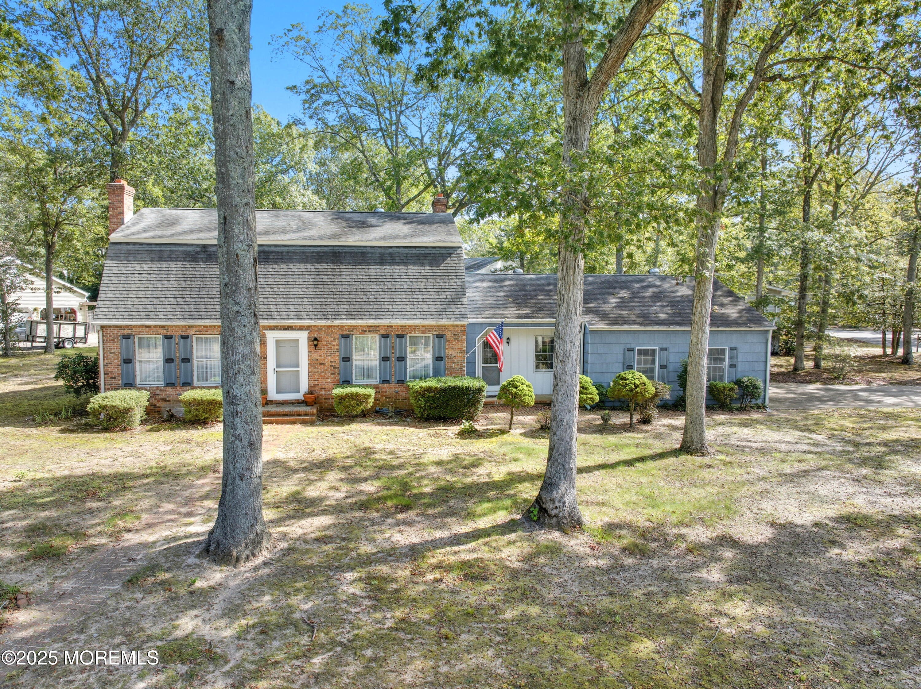 118 N Lakeshore Drive