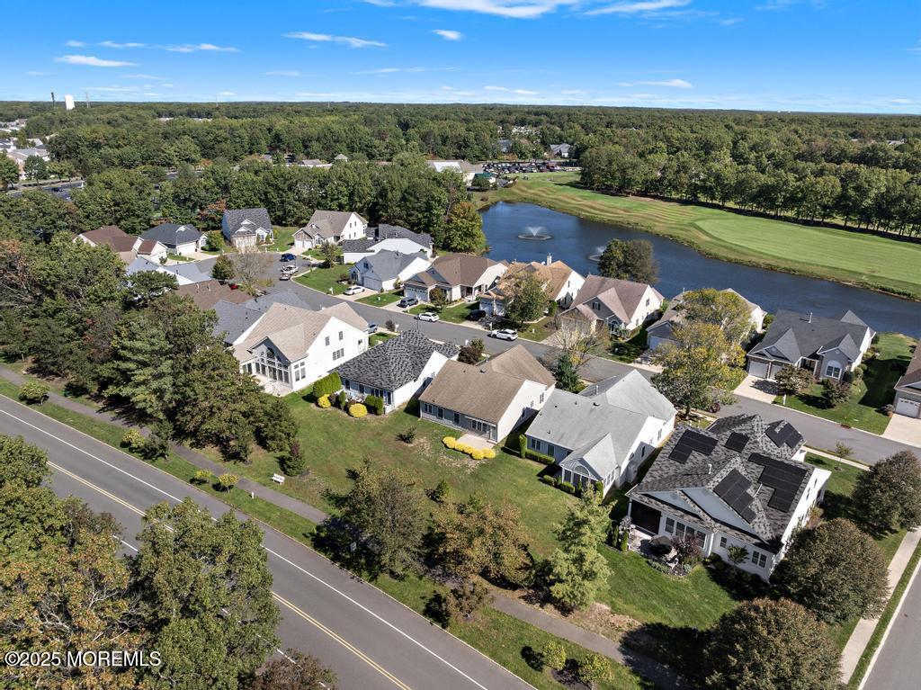 18 Congressional Road