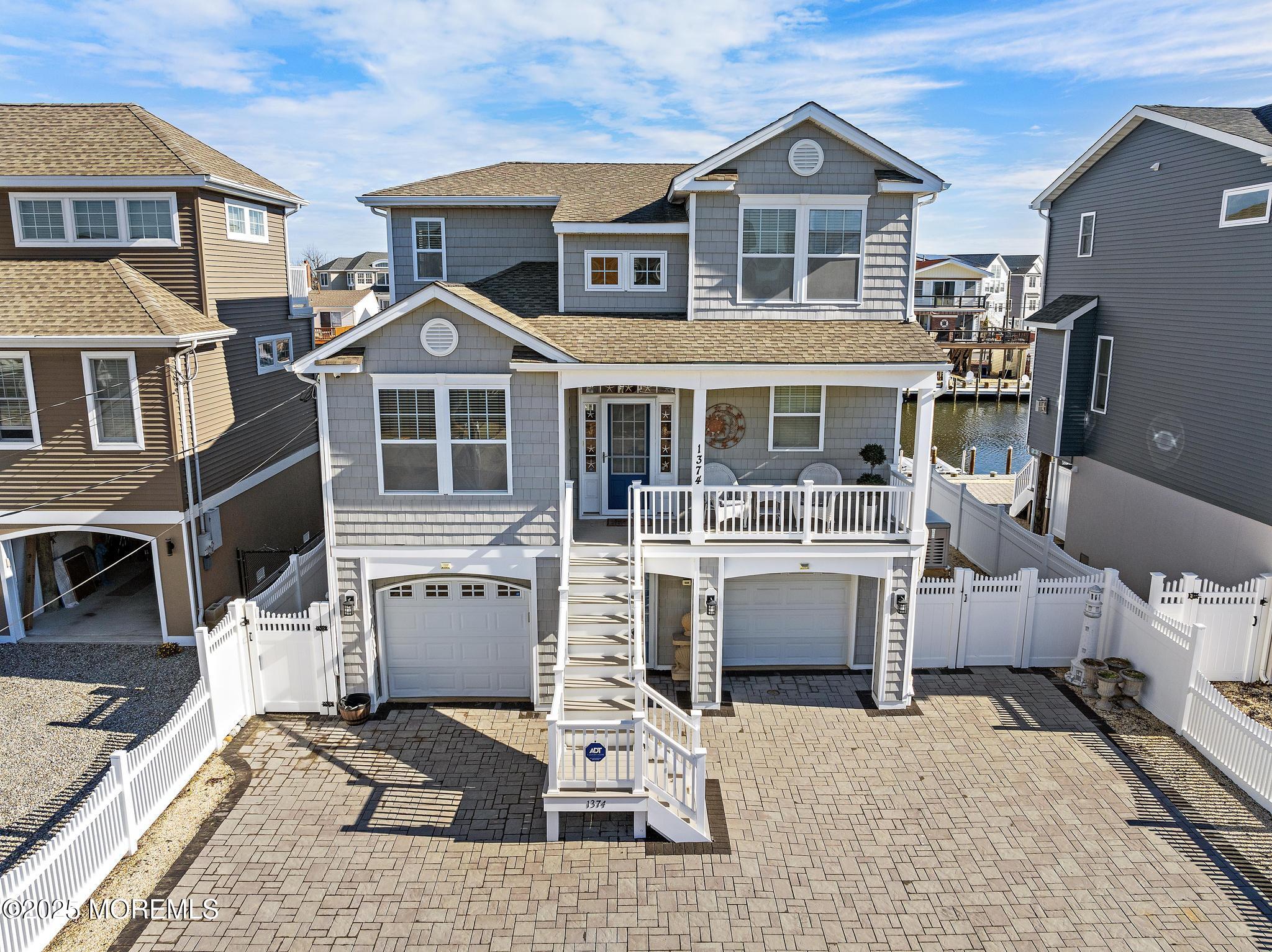 1374 Paul Boulevard