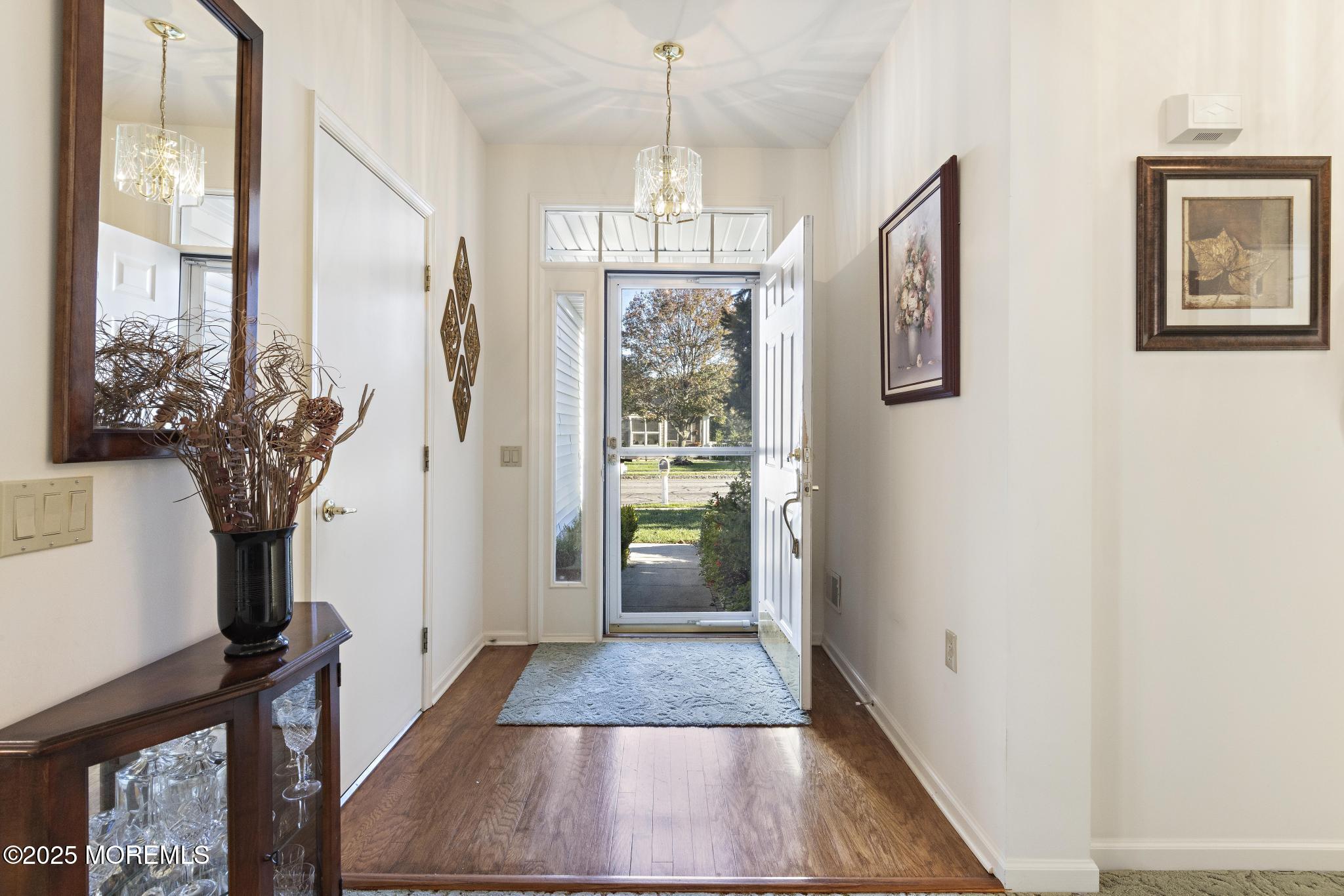 3 Lakeland Drive