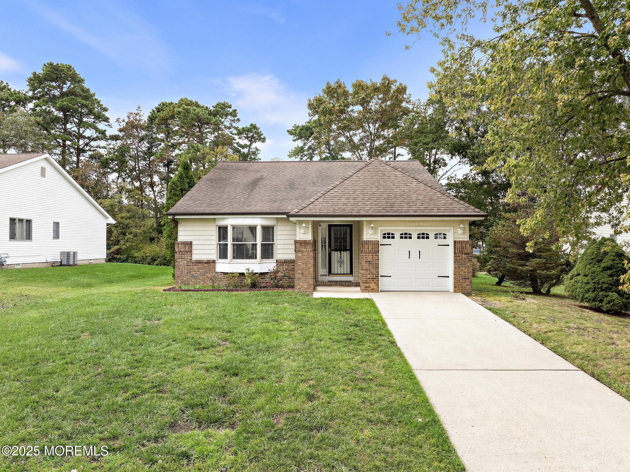 102 Ash Road