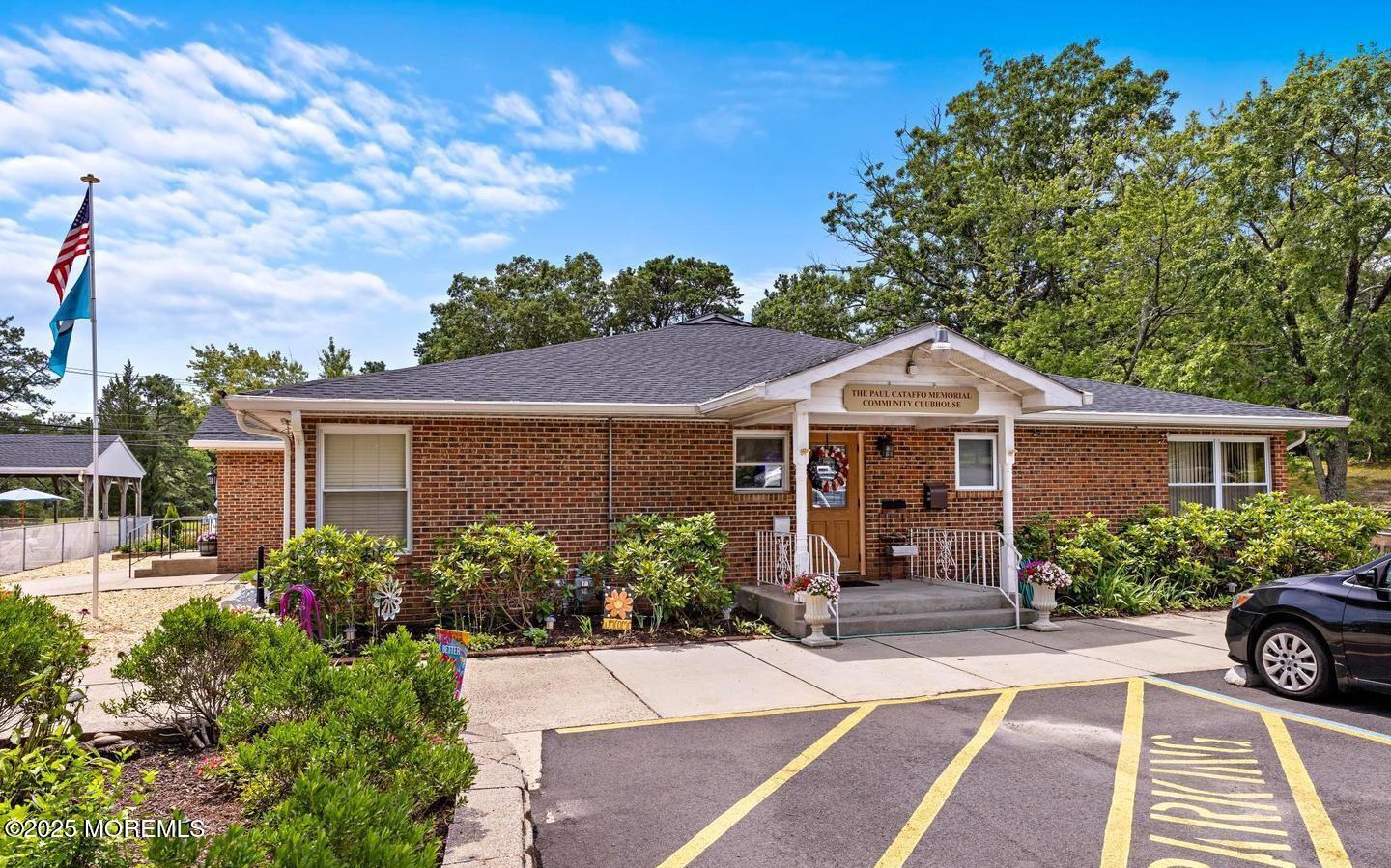 102 Ash Road