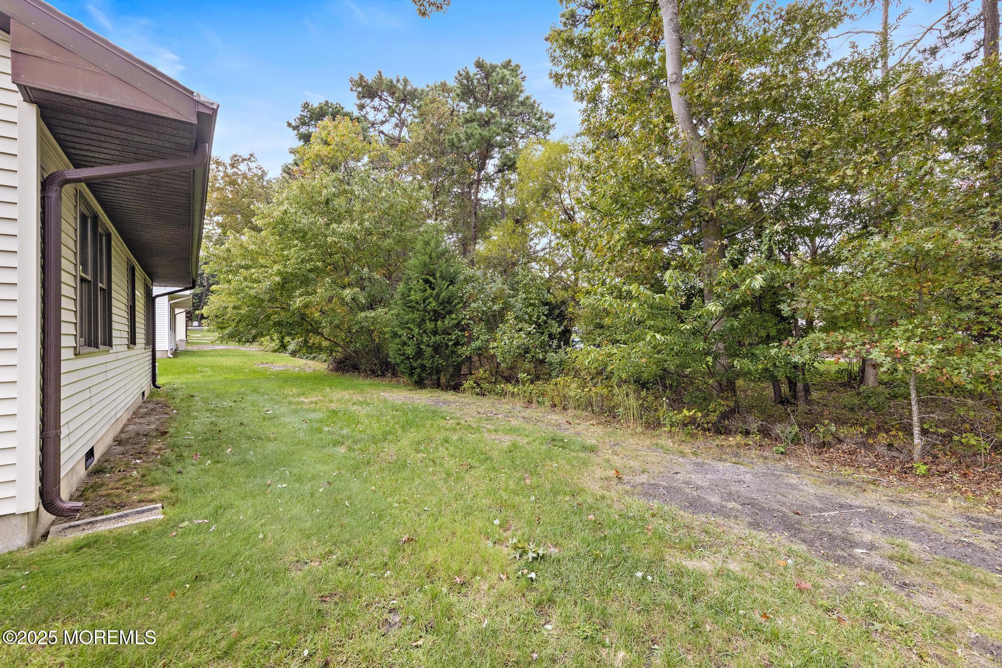 102 Ash Road