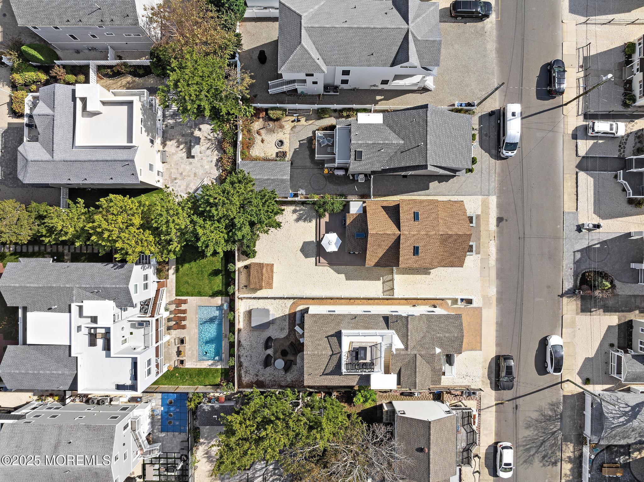109 E 14th Street
