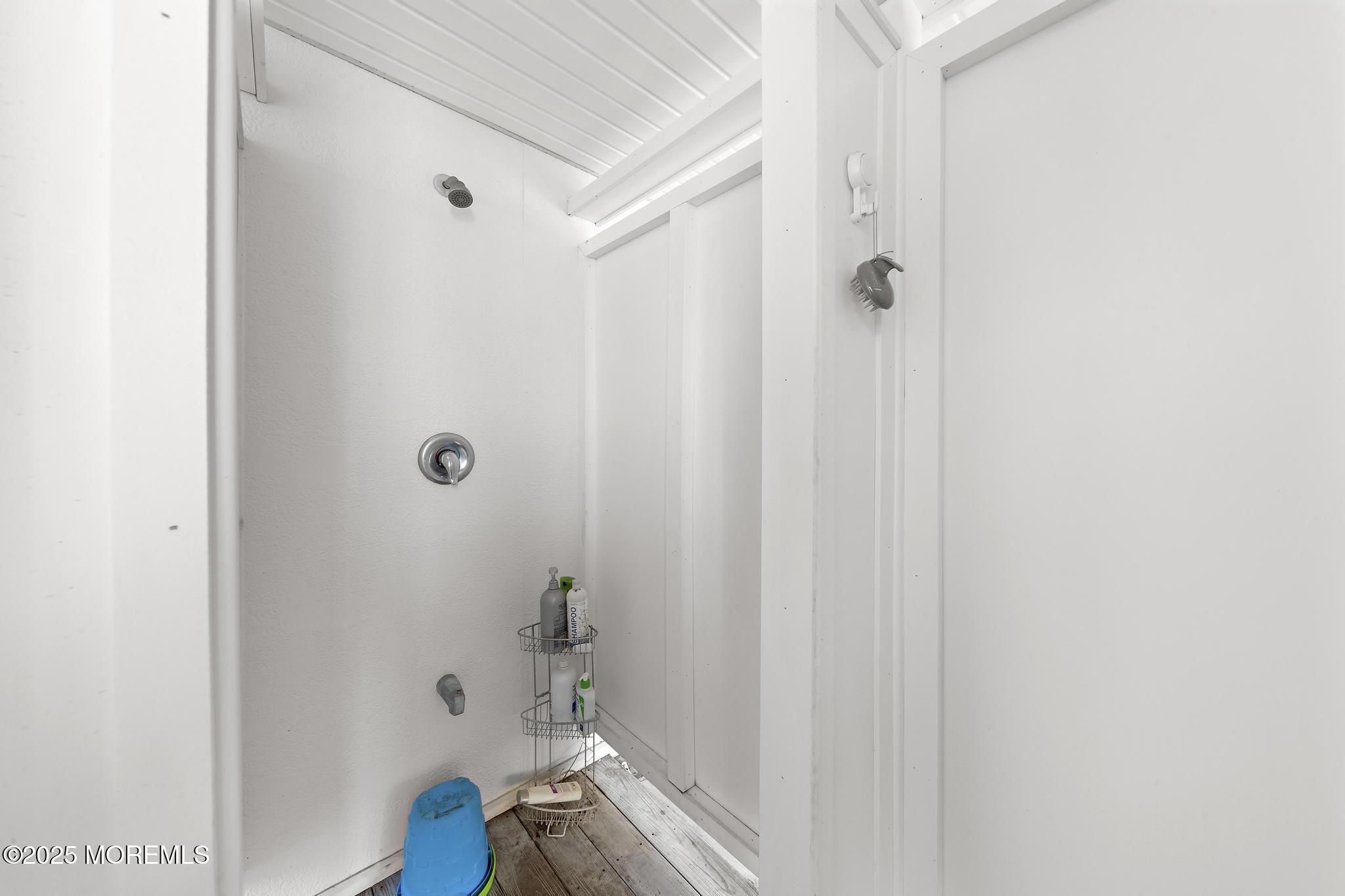 27 W South 33rd Street
