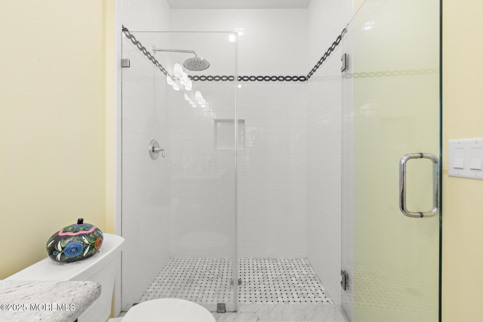 27 W South 33rd Street