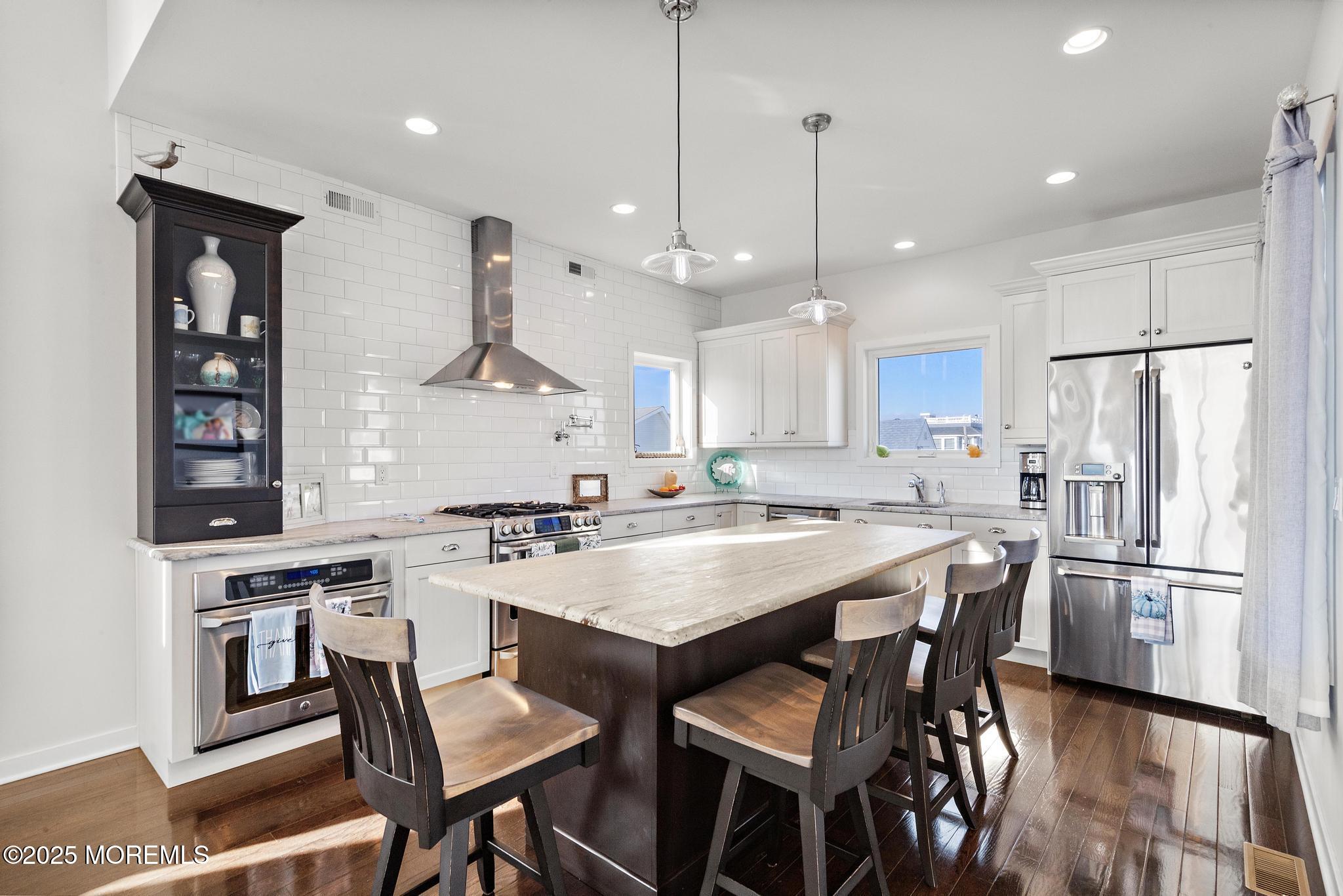 27 W South 33rd Street