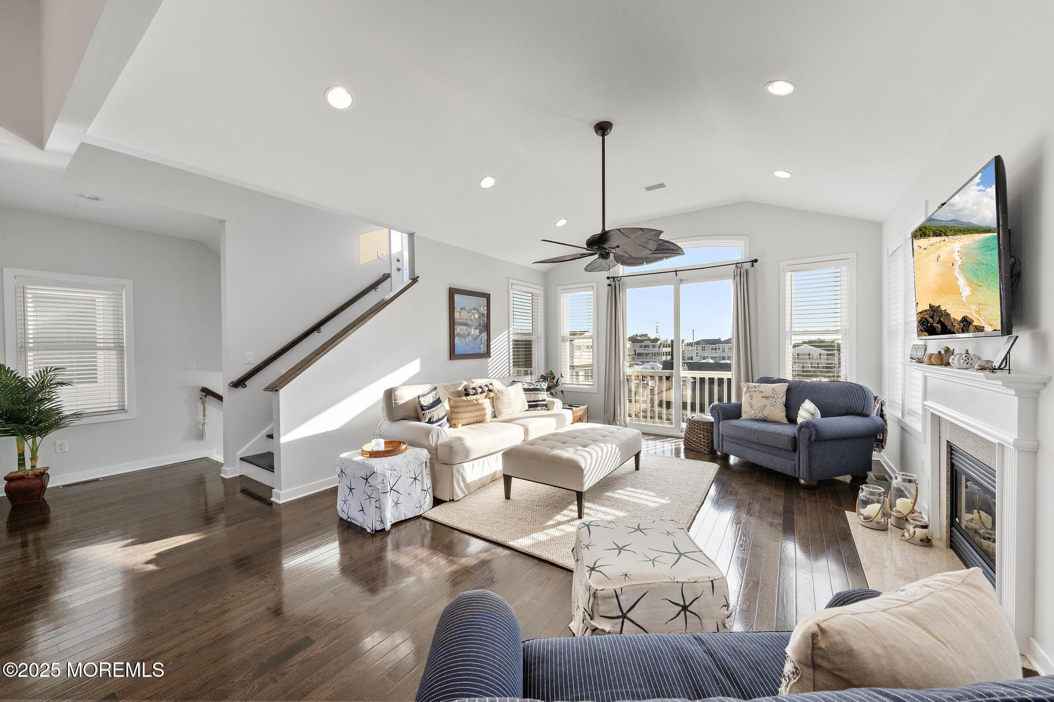 27 W South 33rd Street
