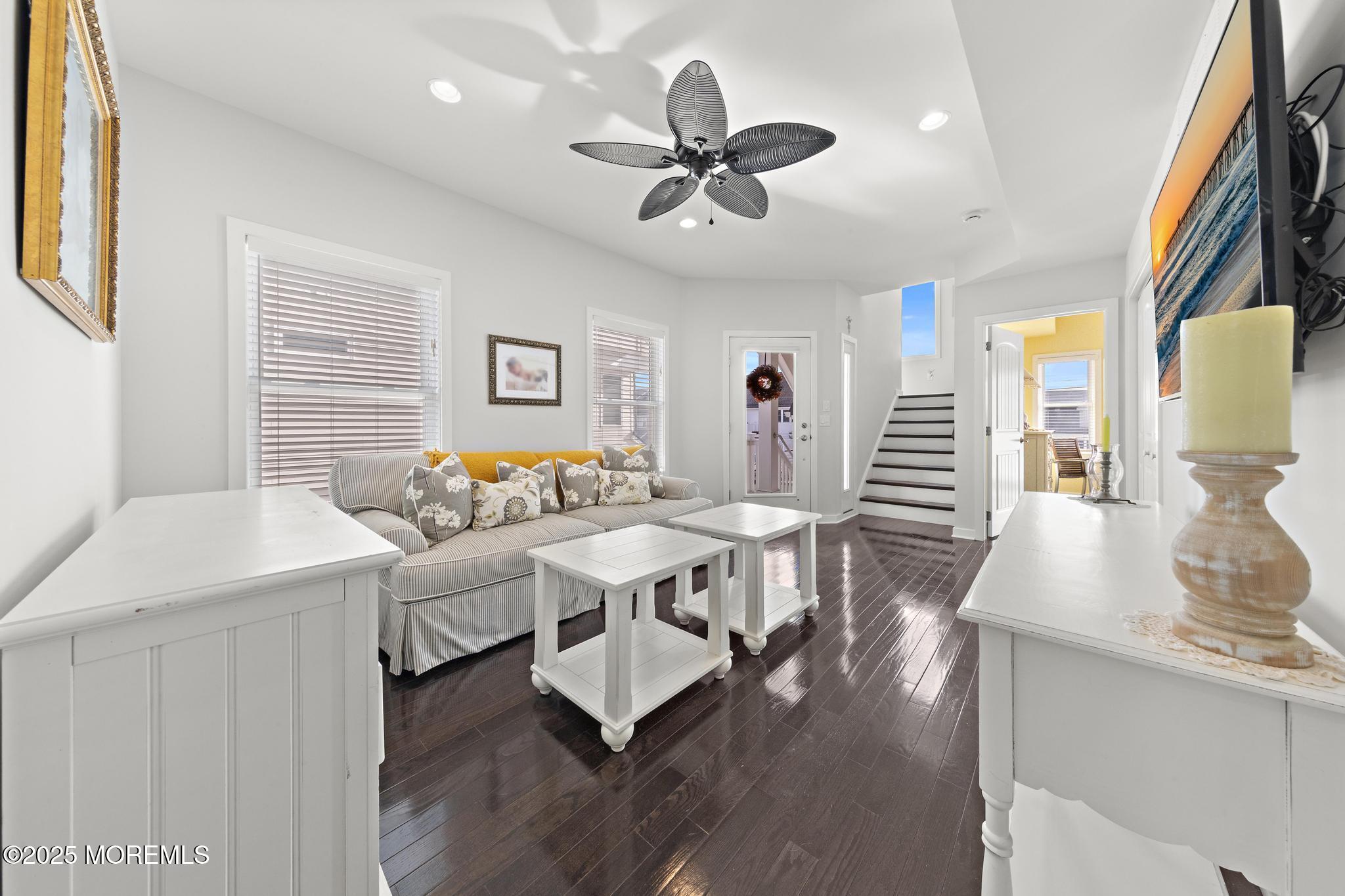 27 W South 33rd Street