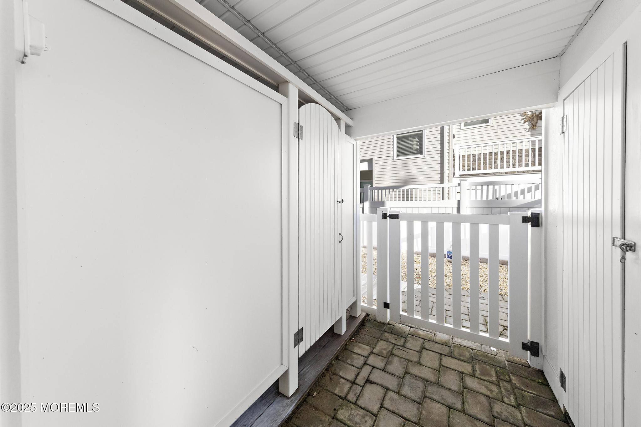 27 W South 33rd Street