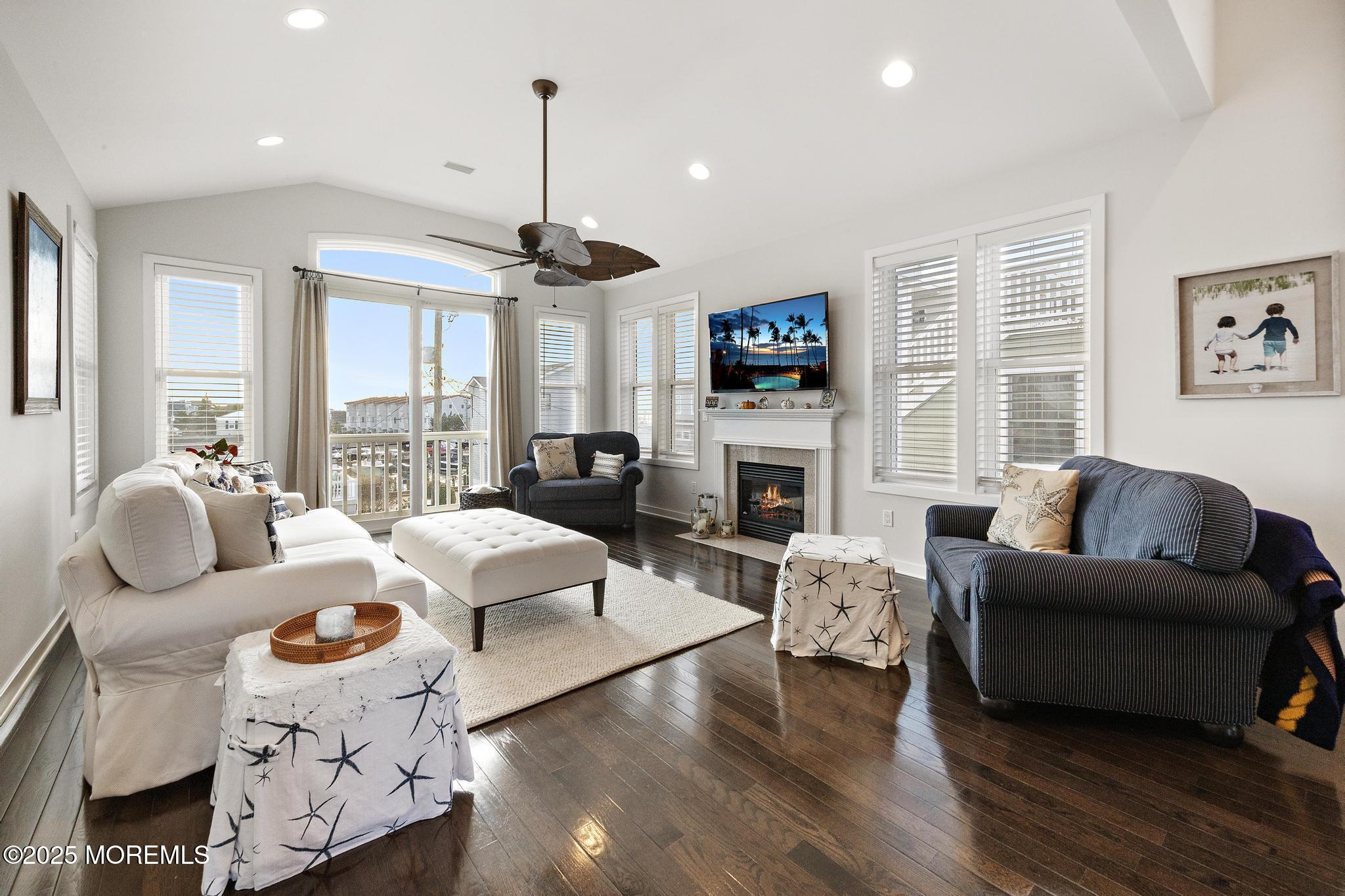 27 W South 33rd Street