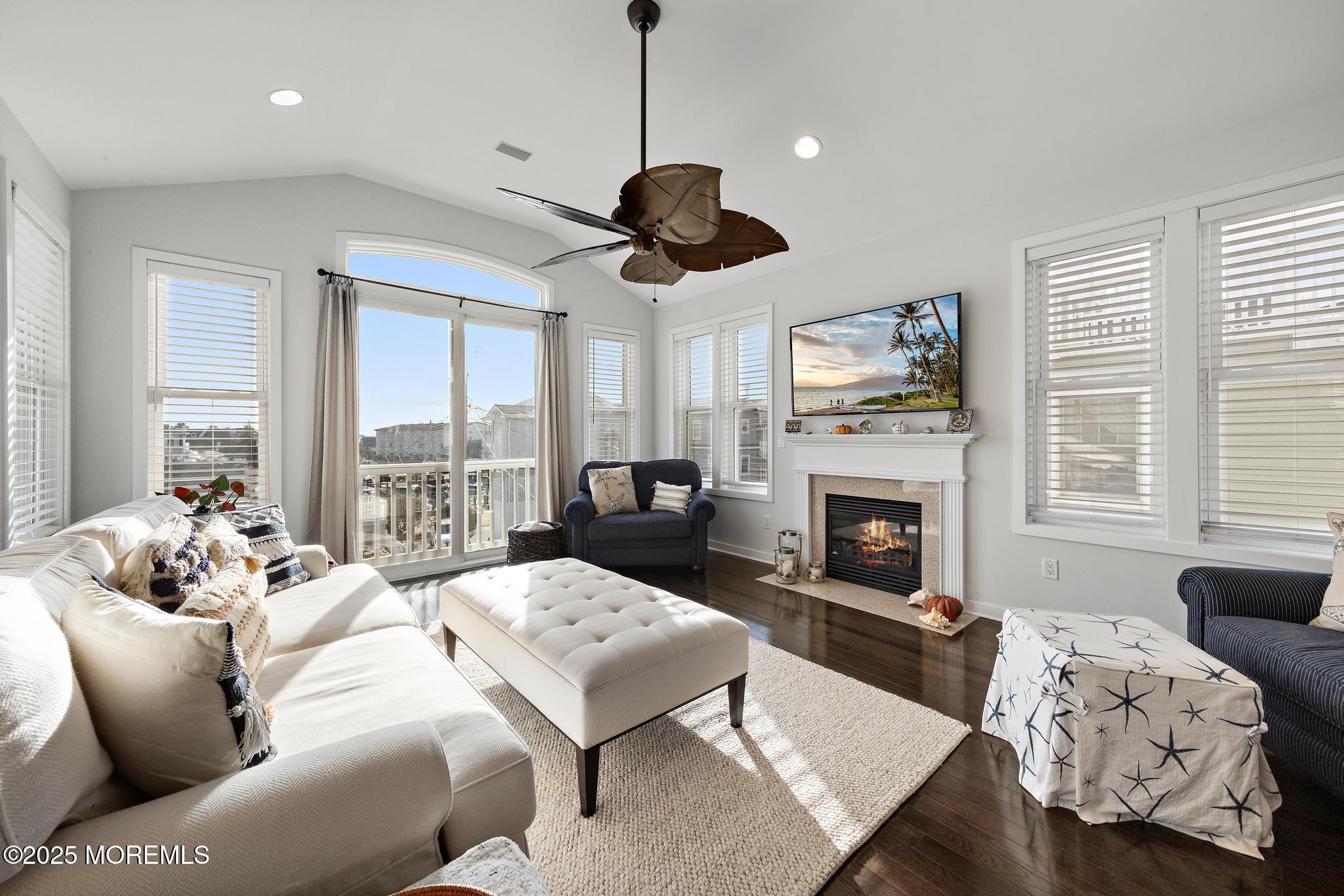 27 W South 33rd Street