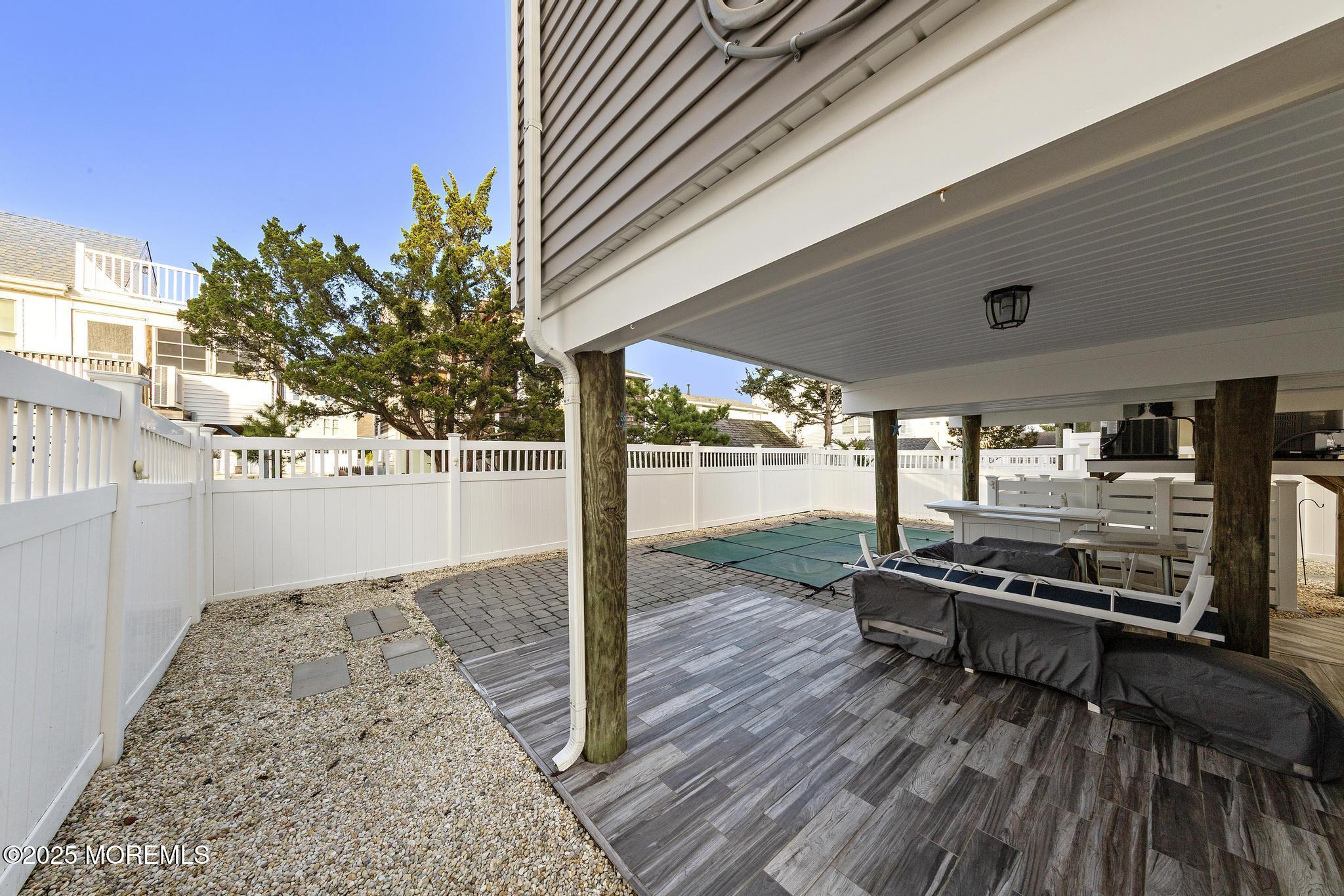 27 W South 33rd Street