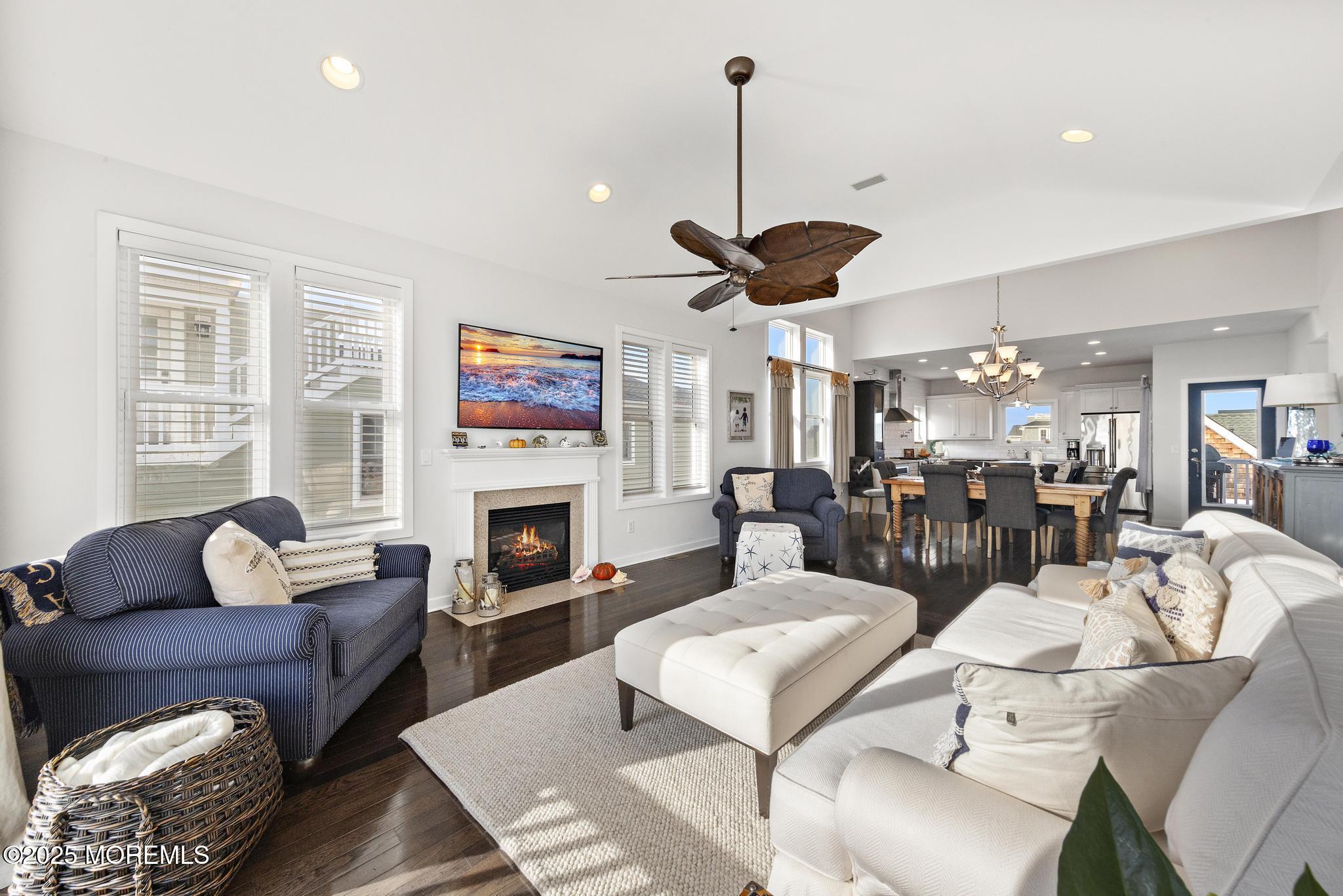 27 W South 33rd Street