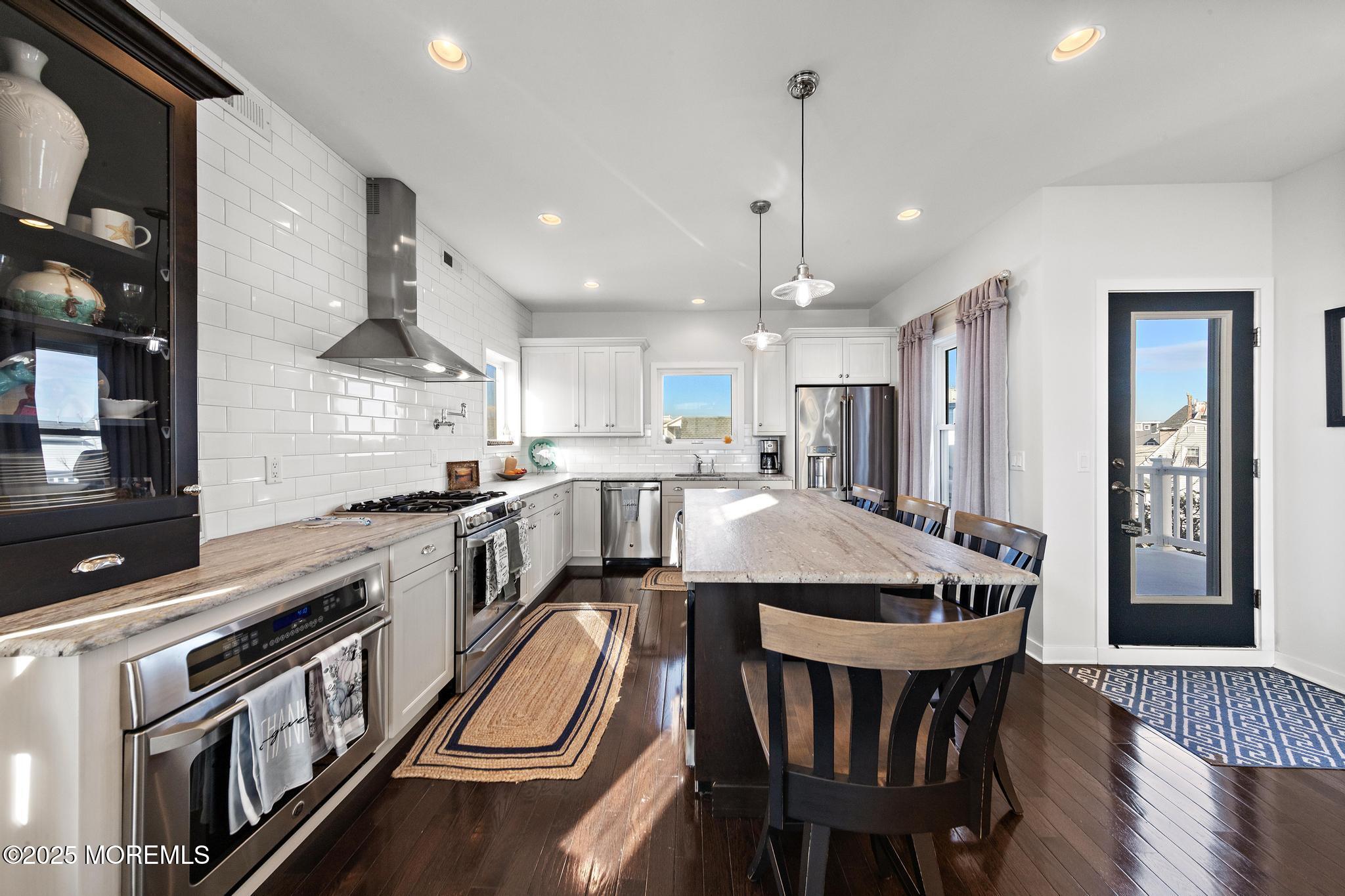 27 W South 33rd Street