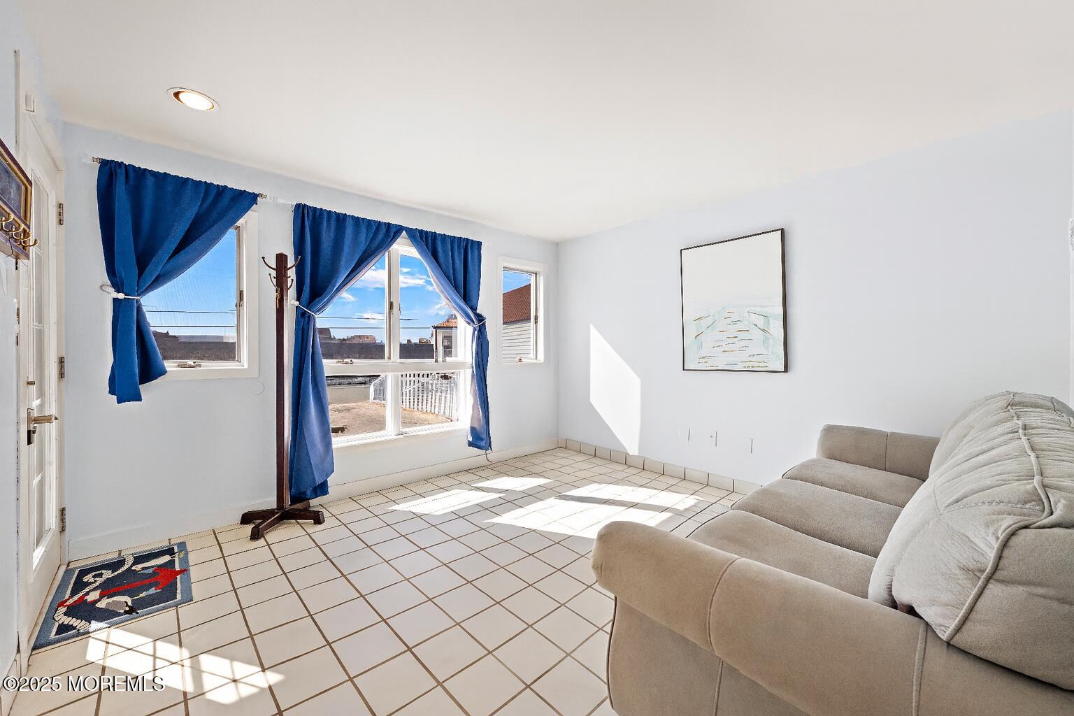 531 Engleside Avenue 5