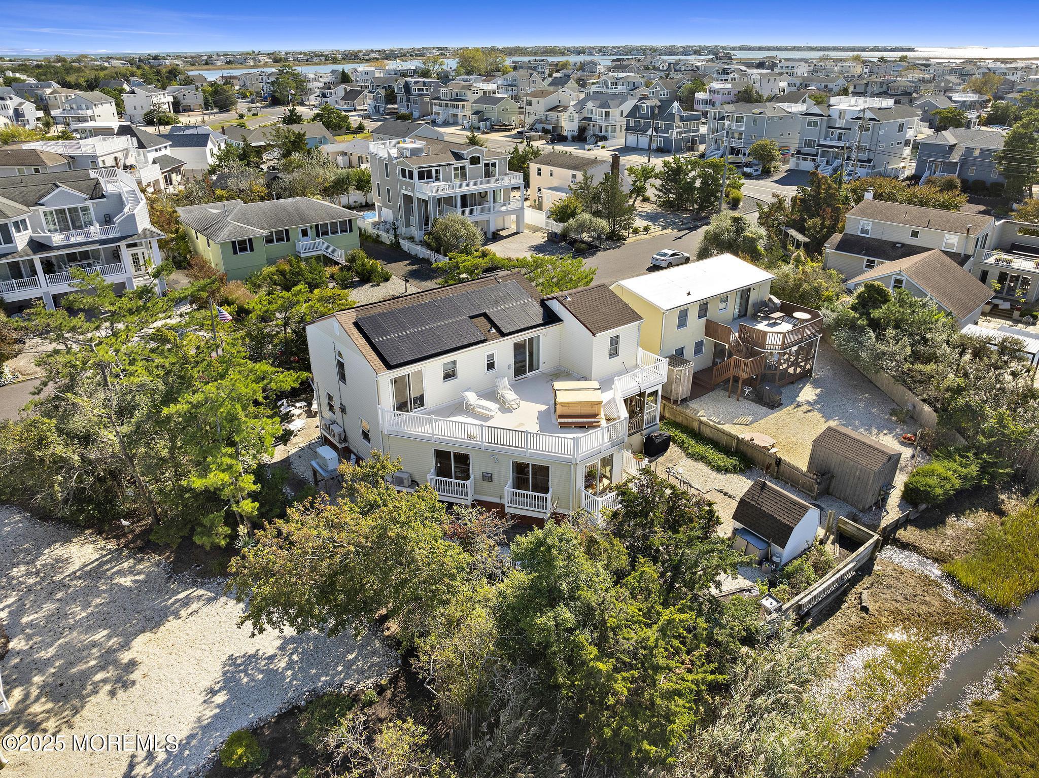 6 Collier Road