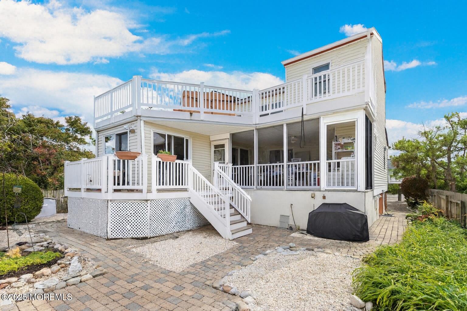6 Collier Road