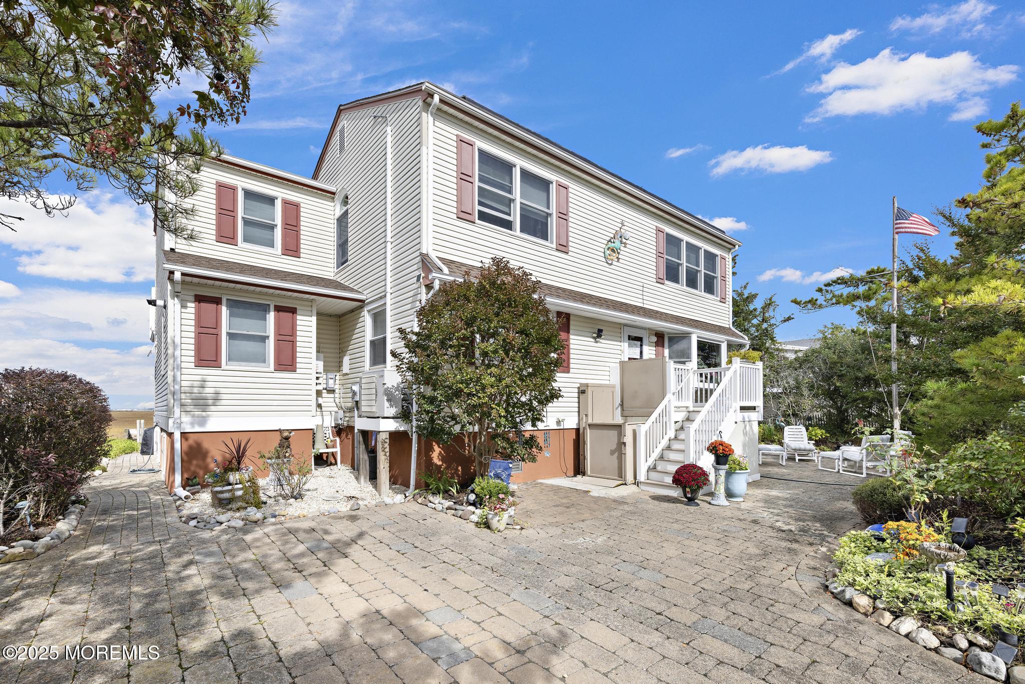 6 Collier Road