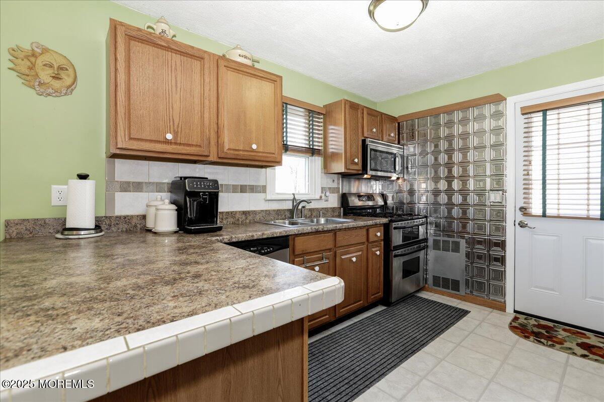 20 N Gateway