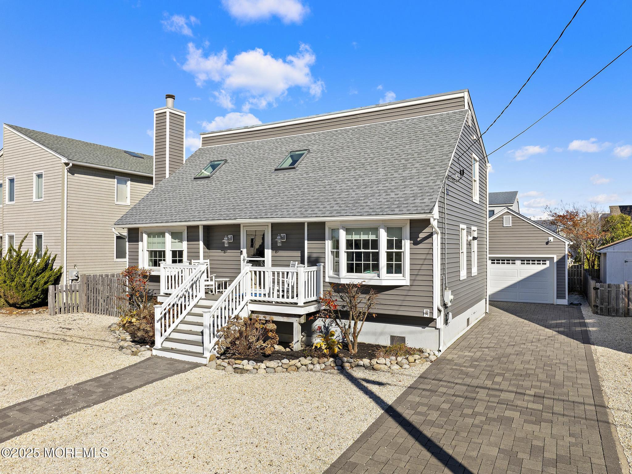 9 Inlet Road