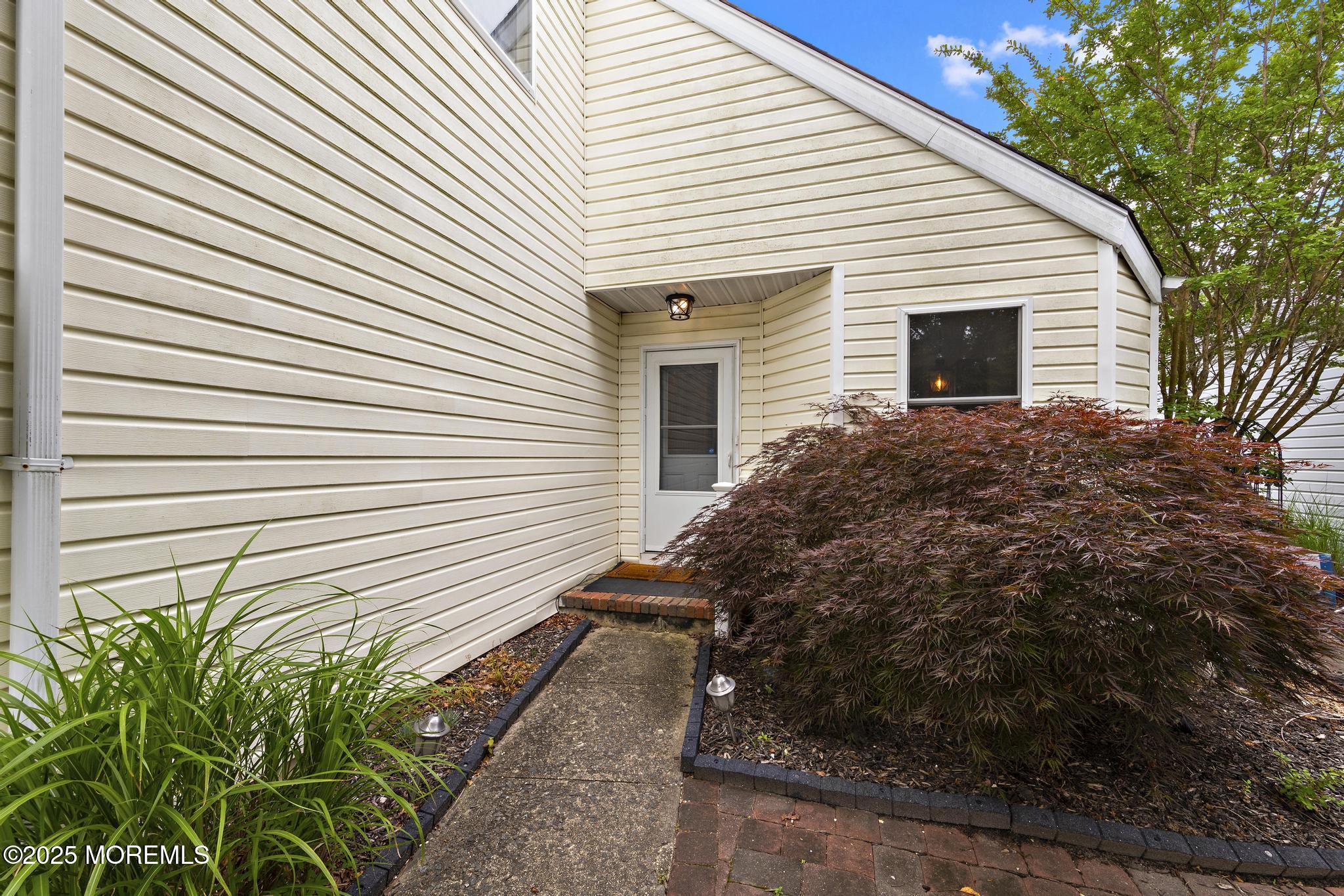 107 Deerfield Drive