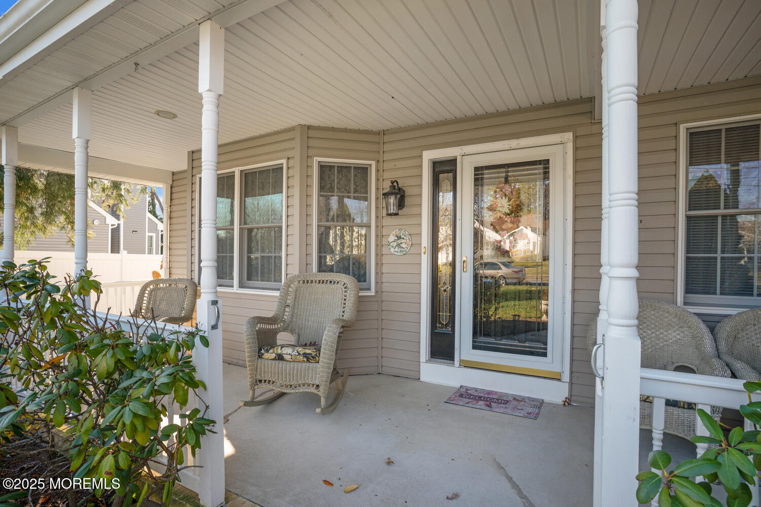 257 Wave Road