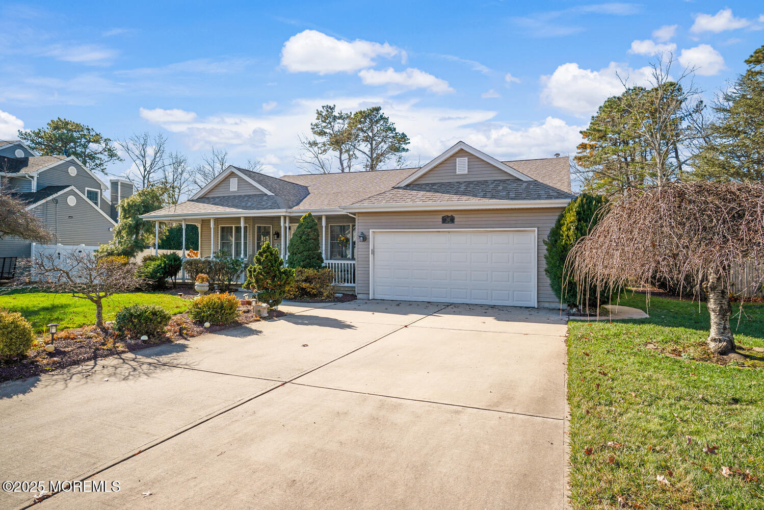 257 Wave Road