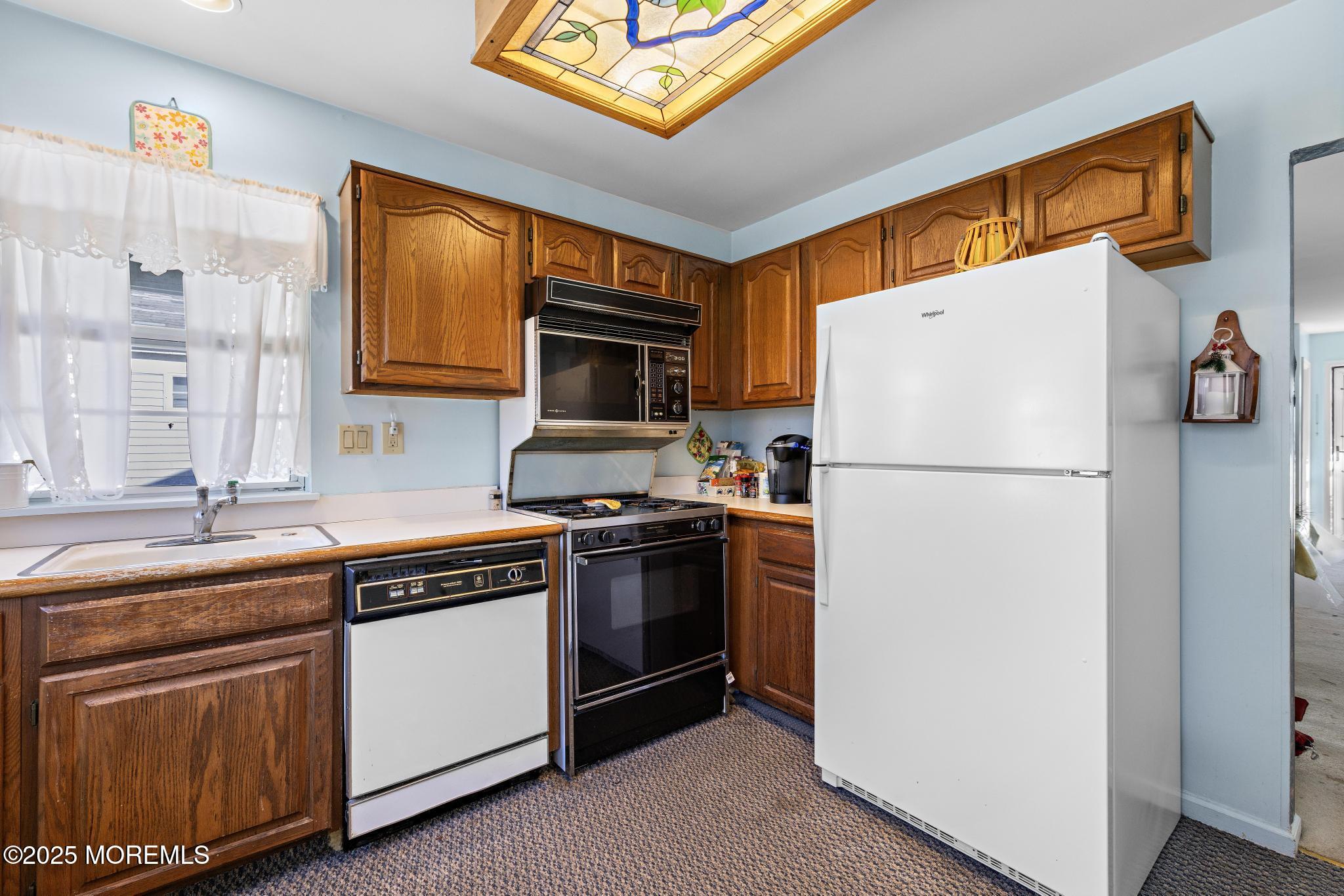 2246 Agincourt Road