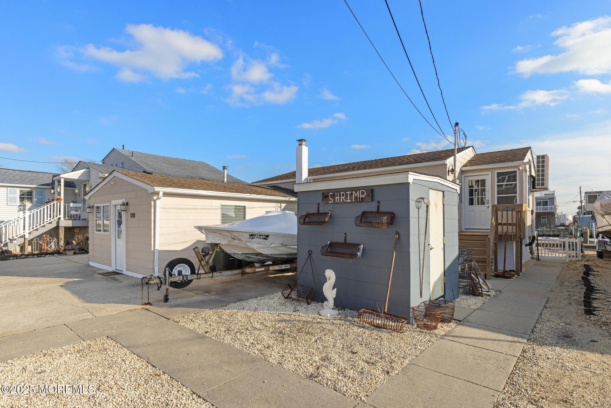 79 Dolphin Road