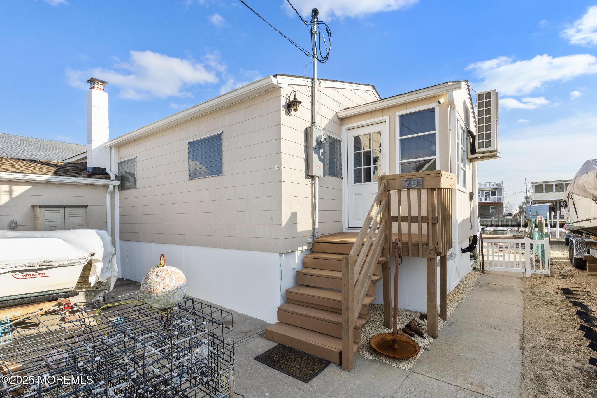 79 Dolphin Road