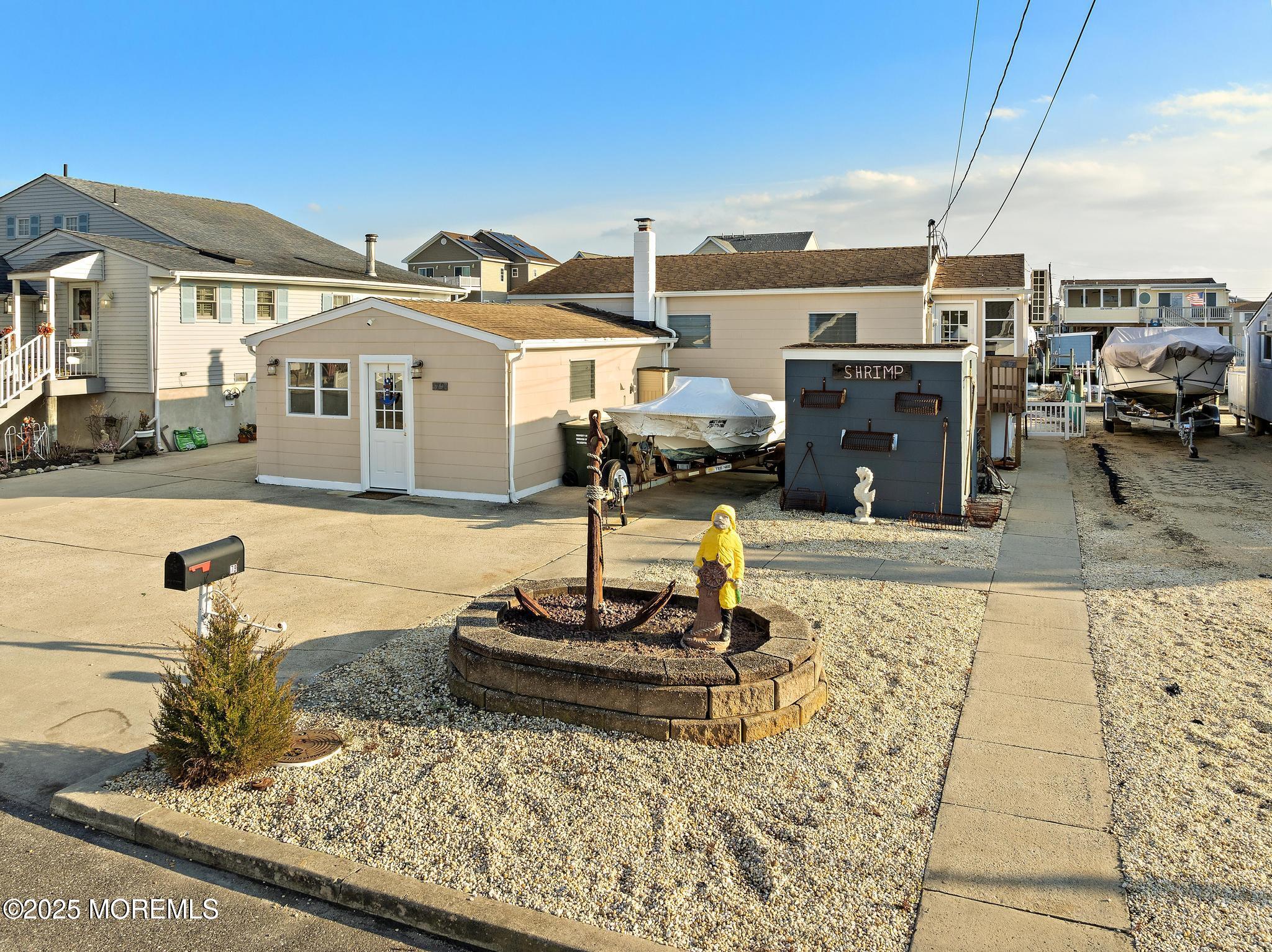 79 Dolphin Road