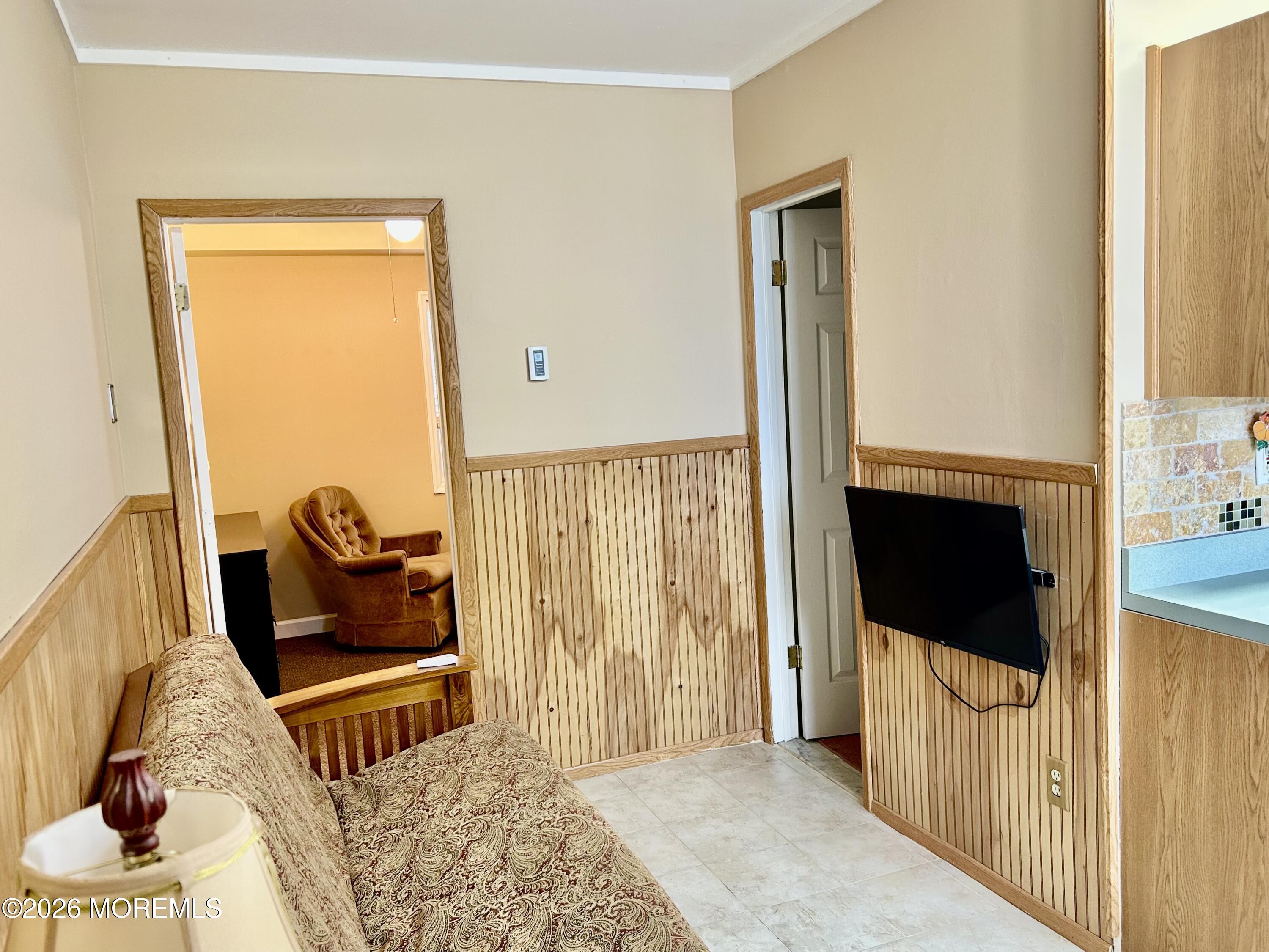 28 Fremont Avenue B12