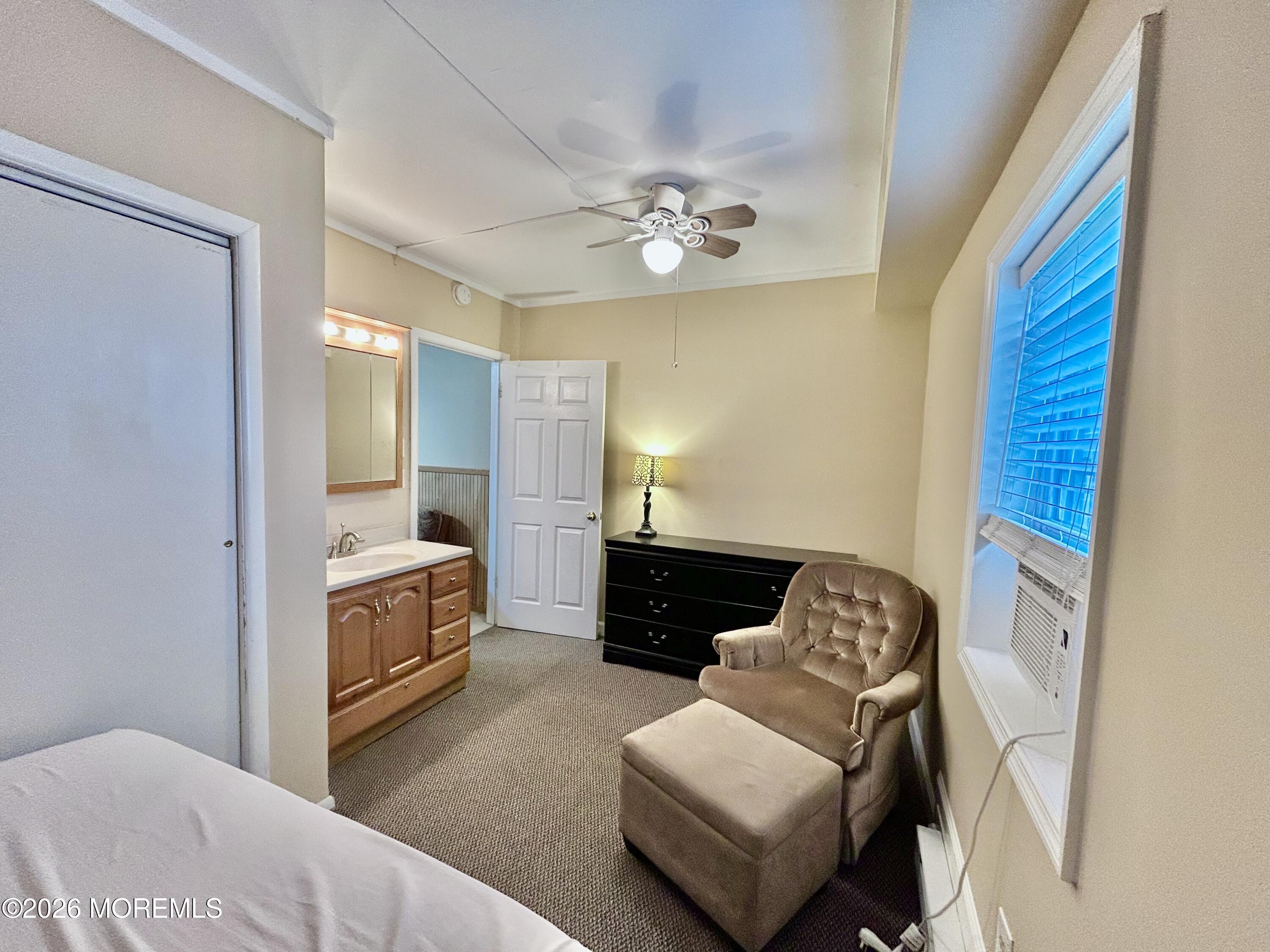 28 Fremont Avenue B12
