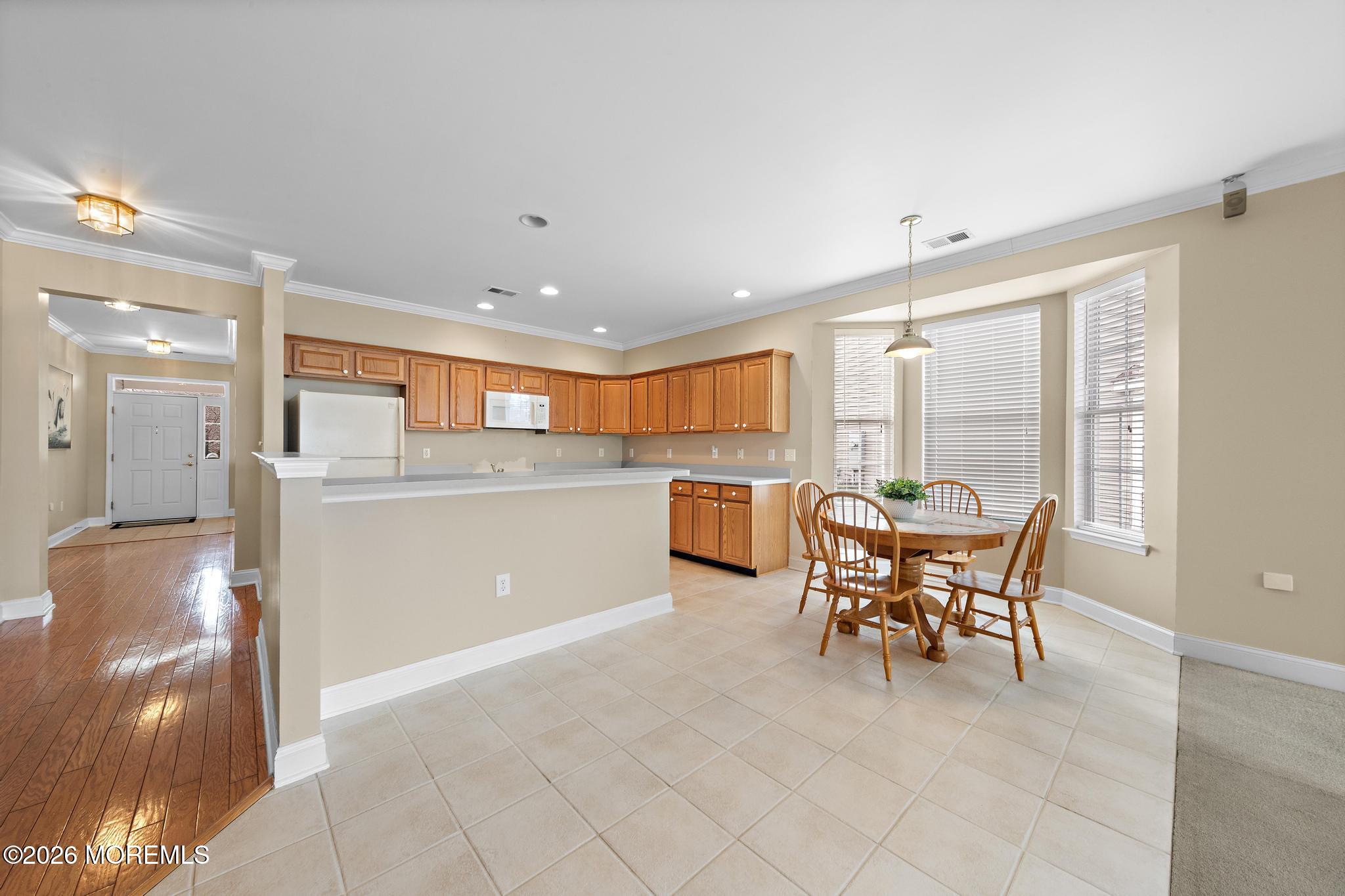 407 Golf View Drive