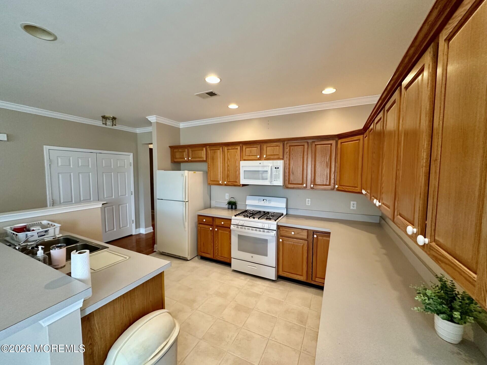 407 Golf View Drive
