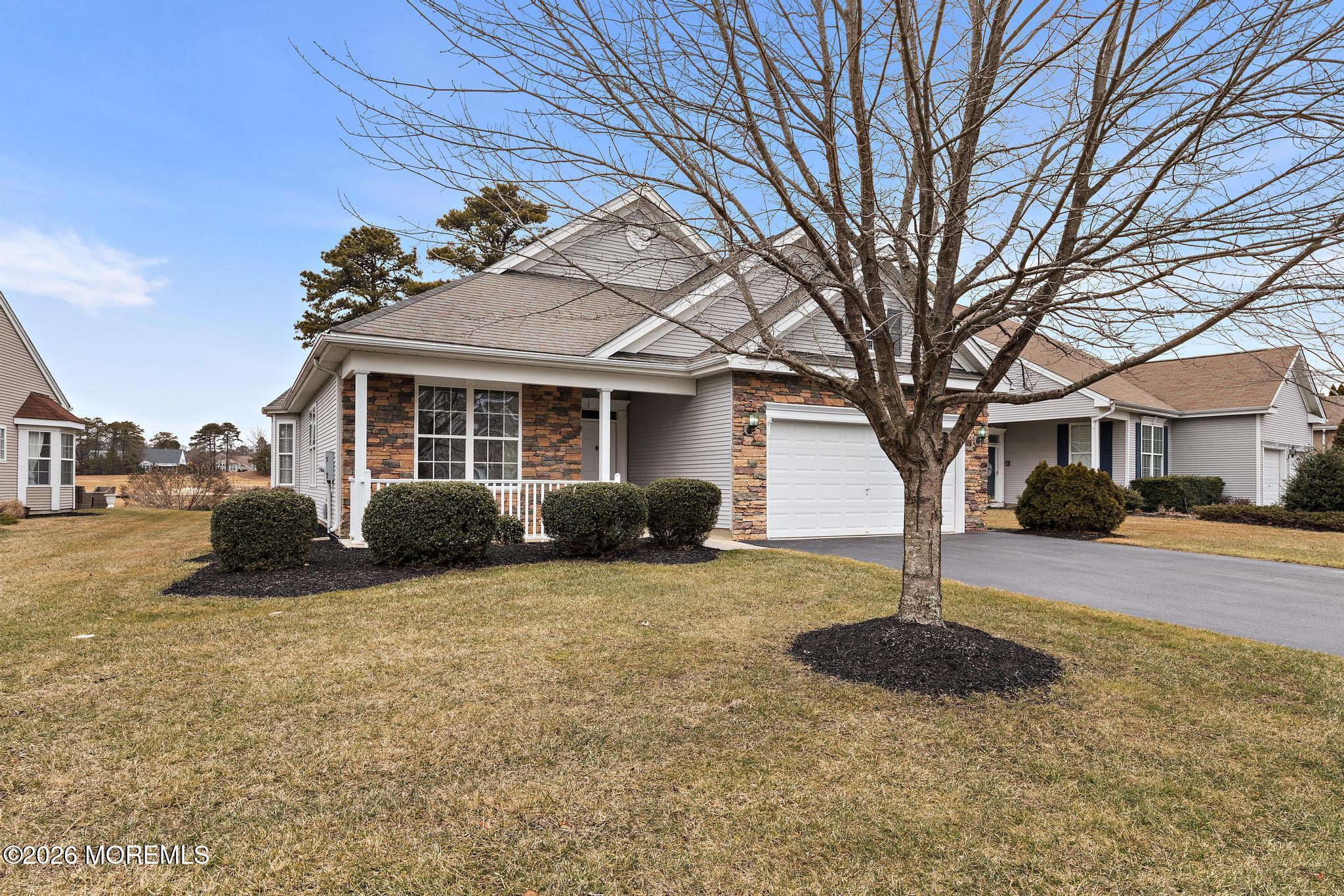 407 Golf View Drive